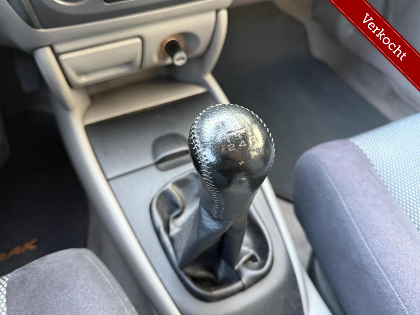 Foto van Mazda Mazda 323