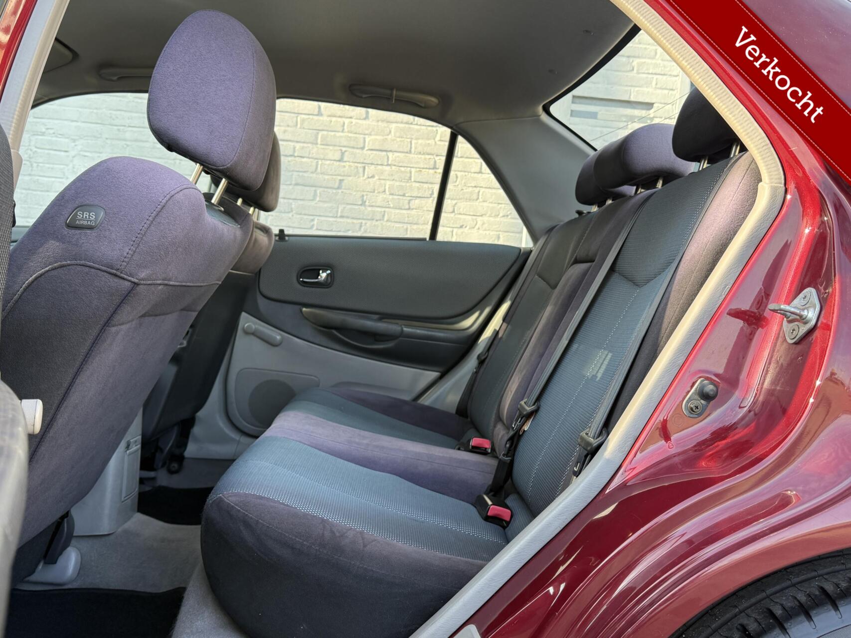 Foto van Mazda Mazda 323