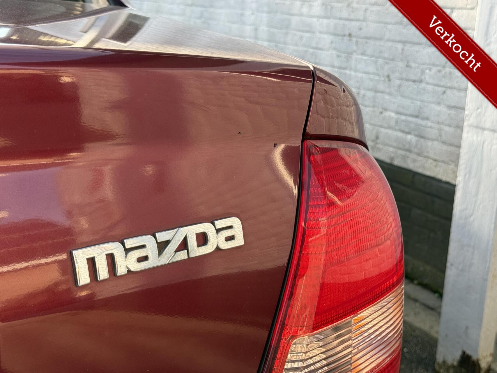 Foto van Mazda Mazda 323