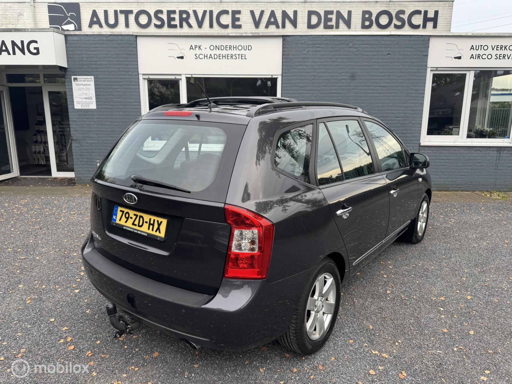 Foto van Kia Carens