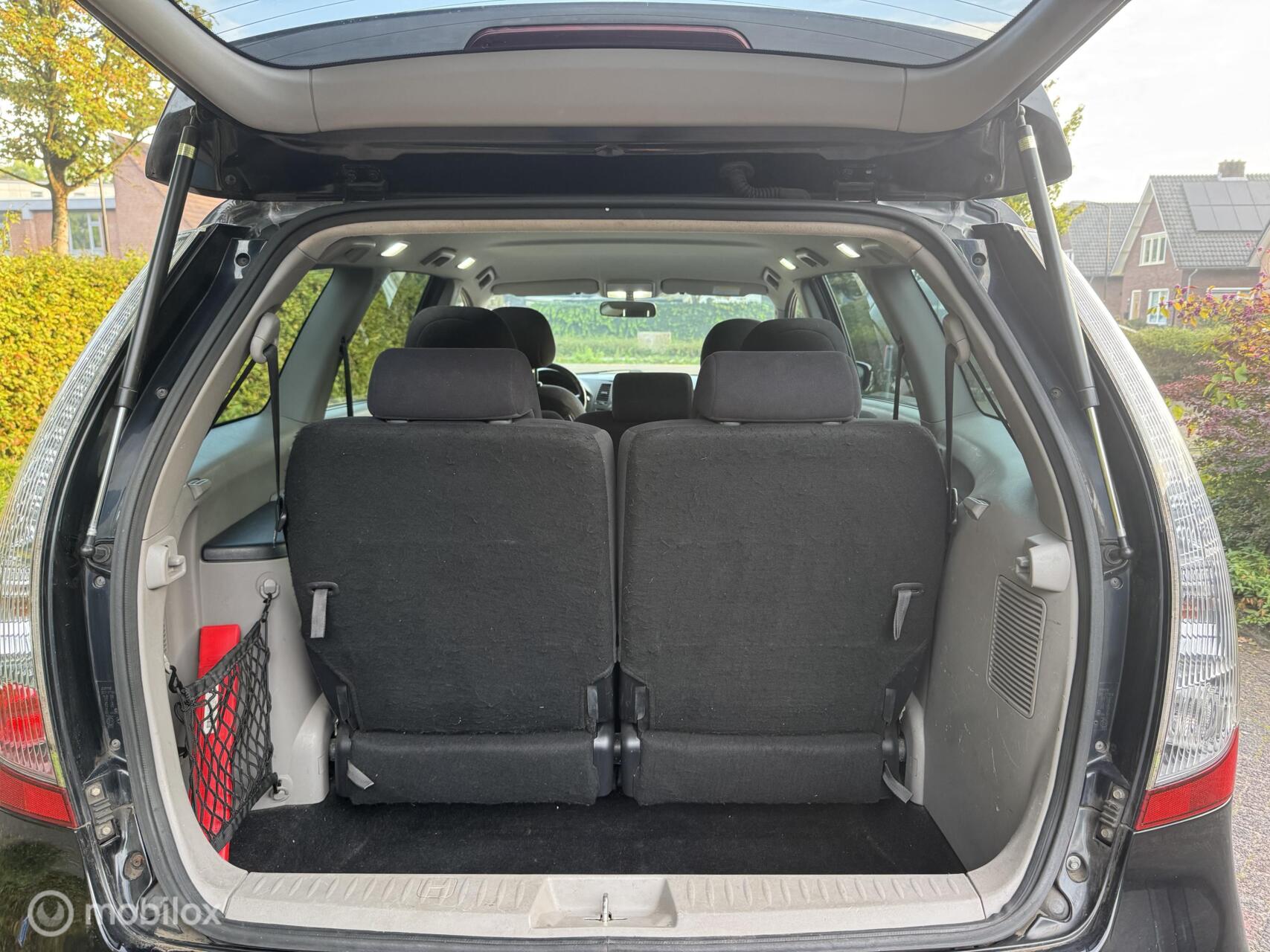 Foto van Mitsubishi Mitsubishi Grandis