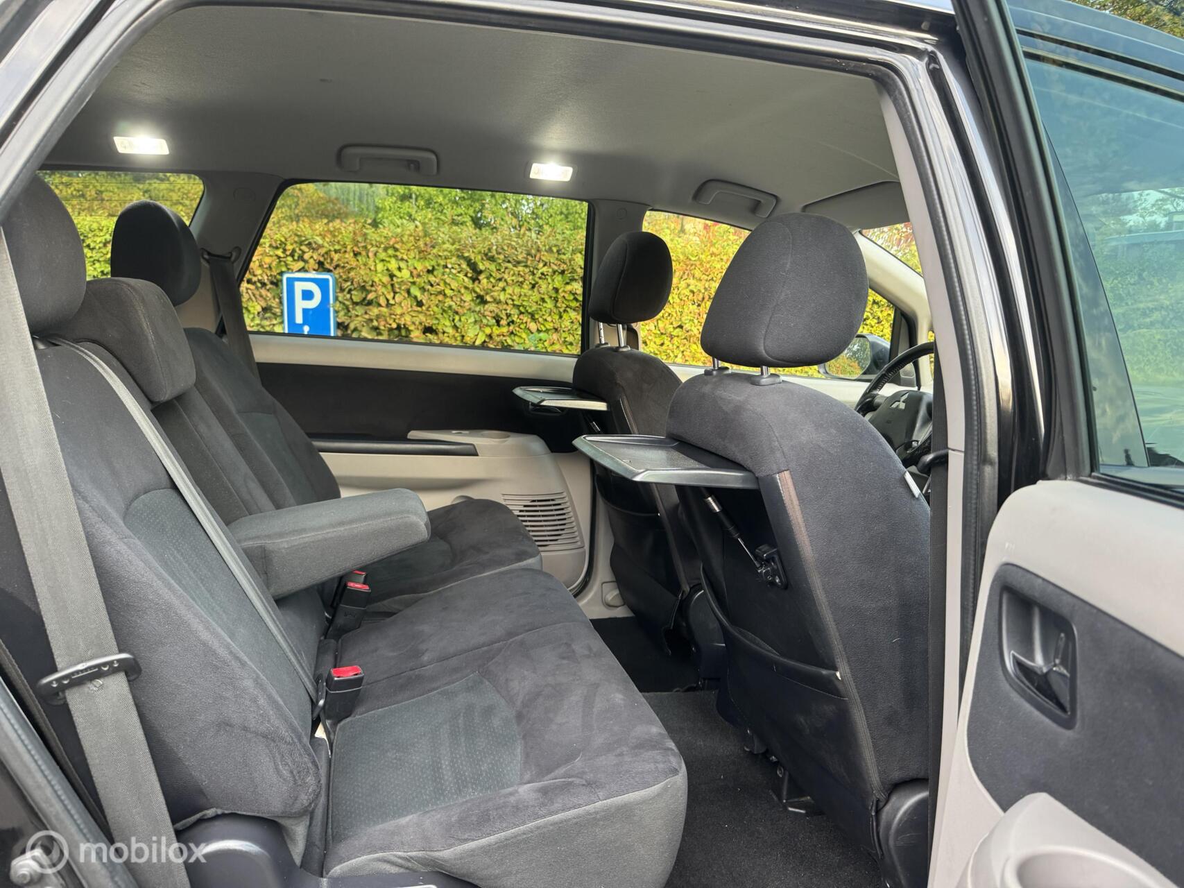 Foto van Mitsubishi Mitsubishi Grandis