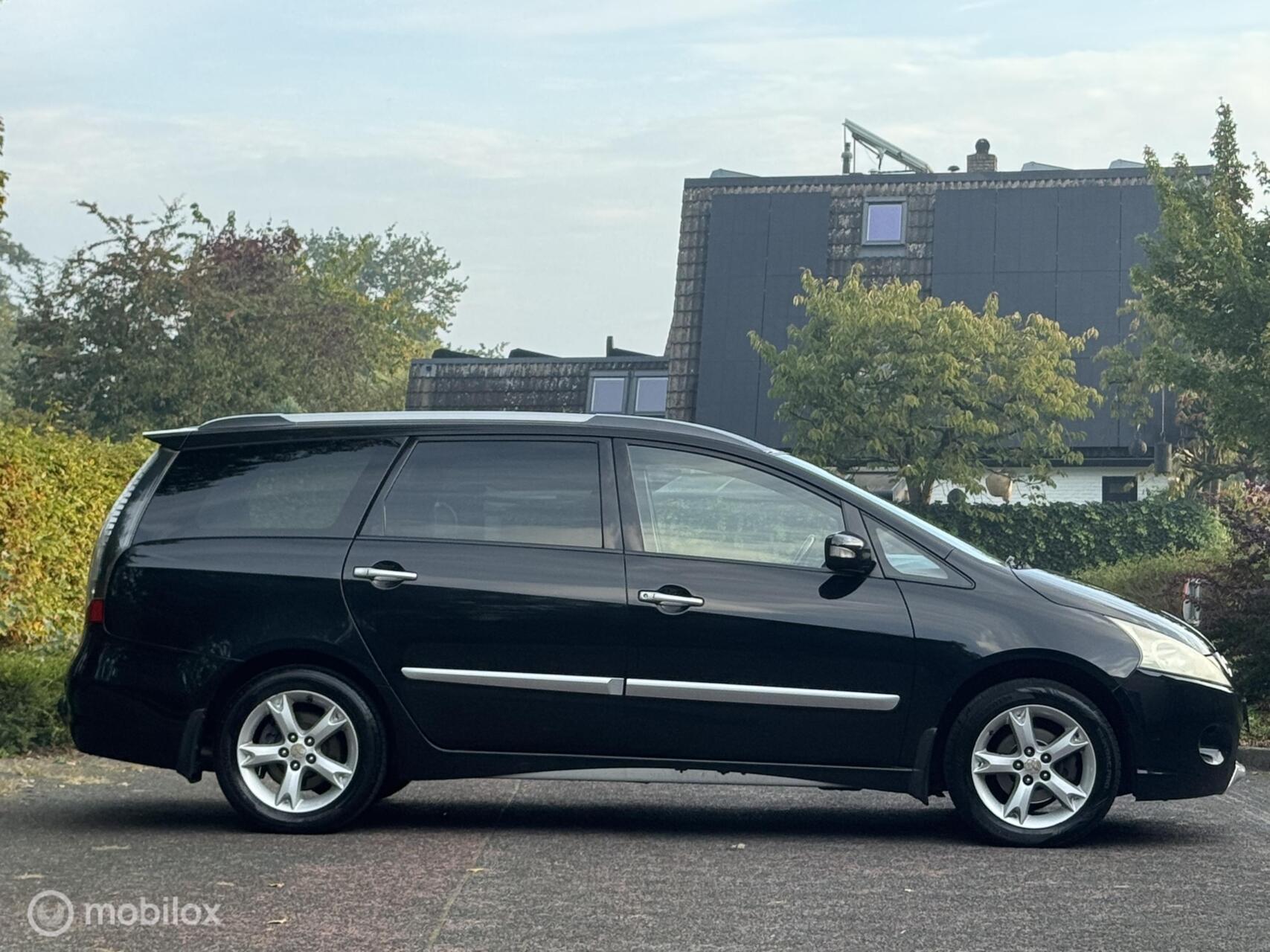 Foto van Mitsubishi Mitsubishi Grandis