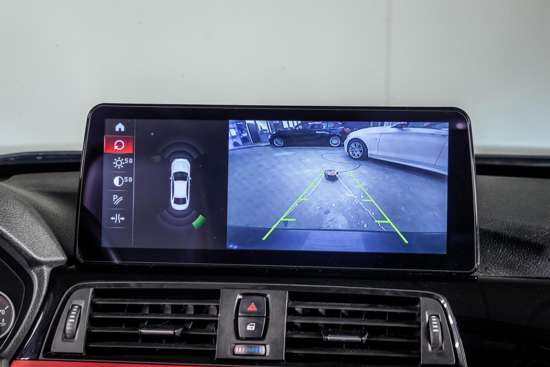 Foto van BMW 320i Ed