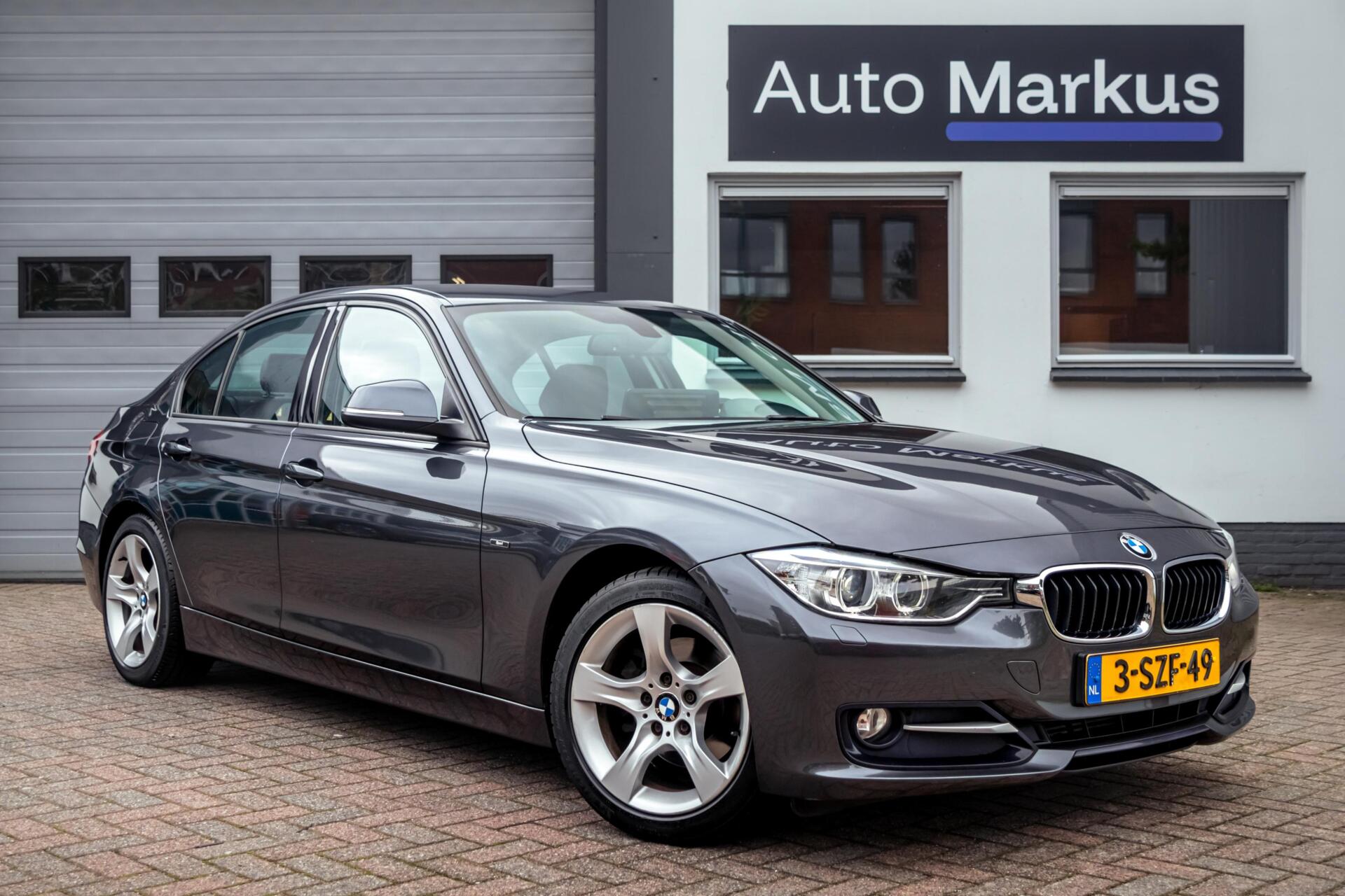 BMW 320i Ed 320i EDE High Executive|Sportline|Leder|Xenon 2013 - voorkant