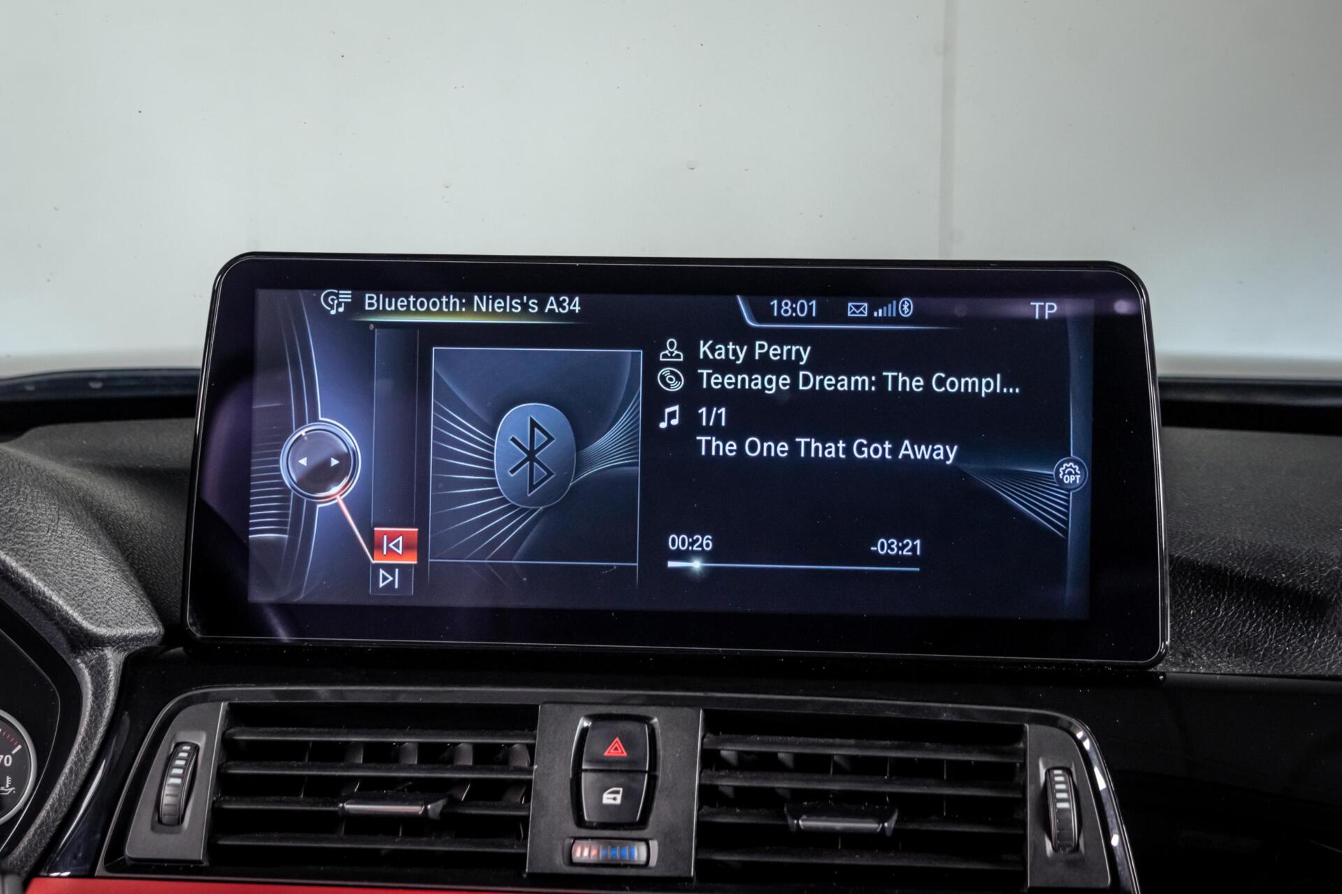 Foto van BMW 320i Ed