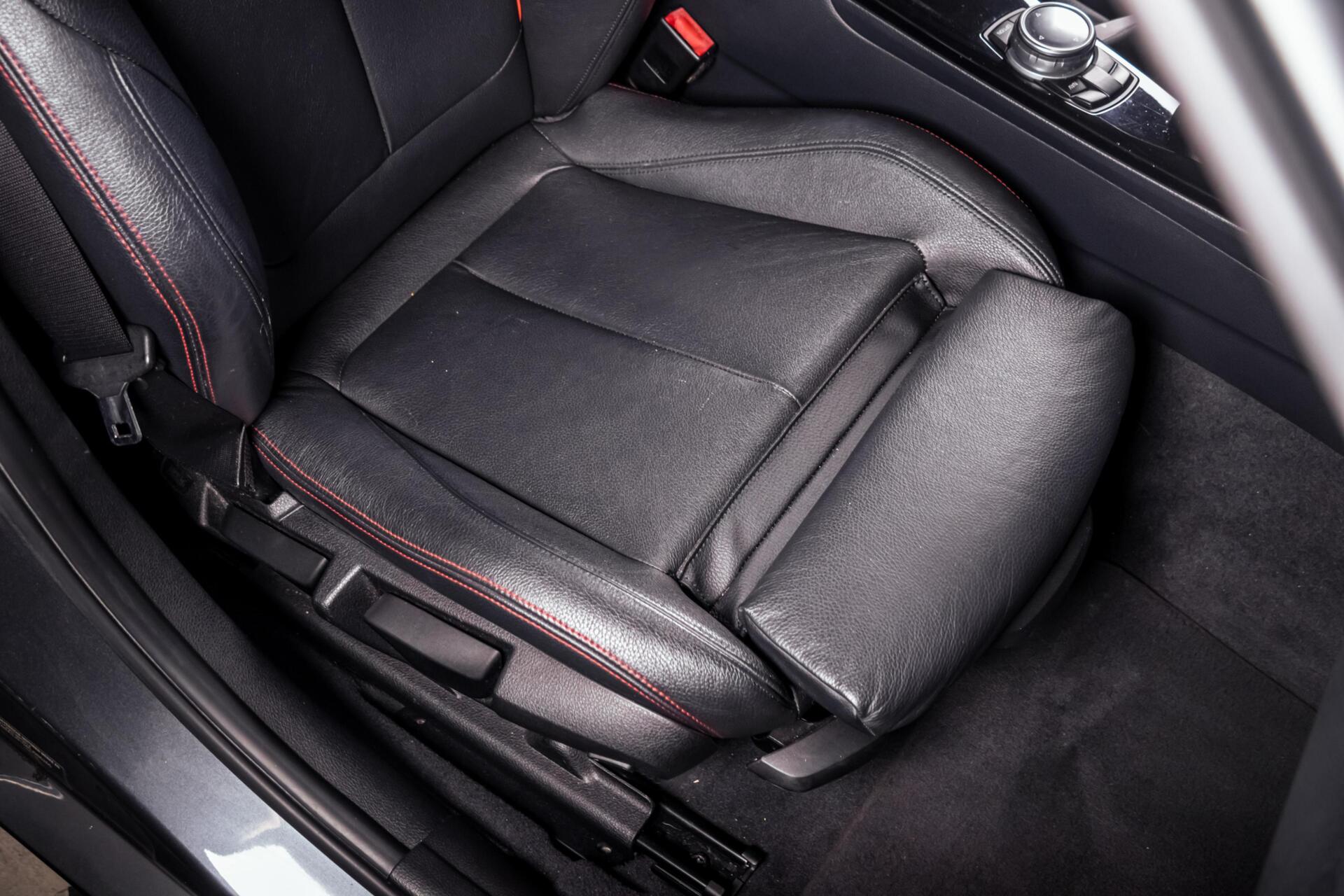 Foto van BMW 320i Ed