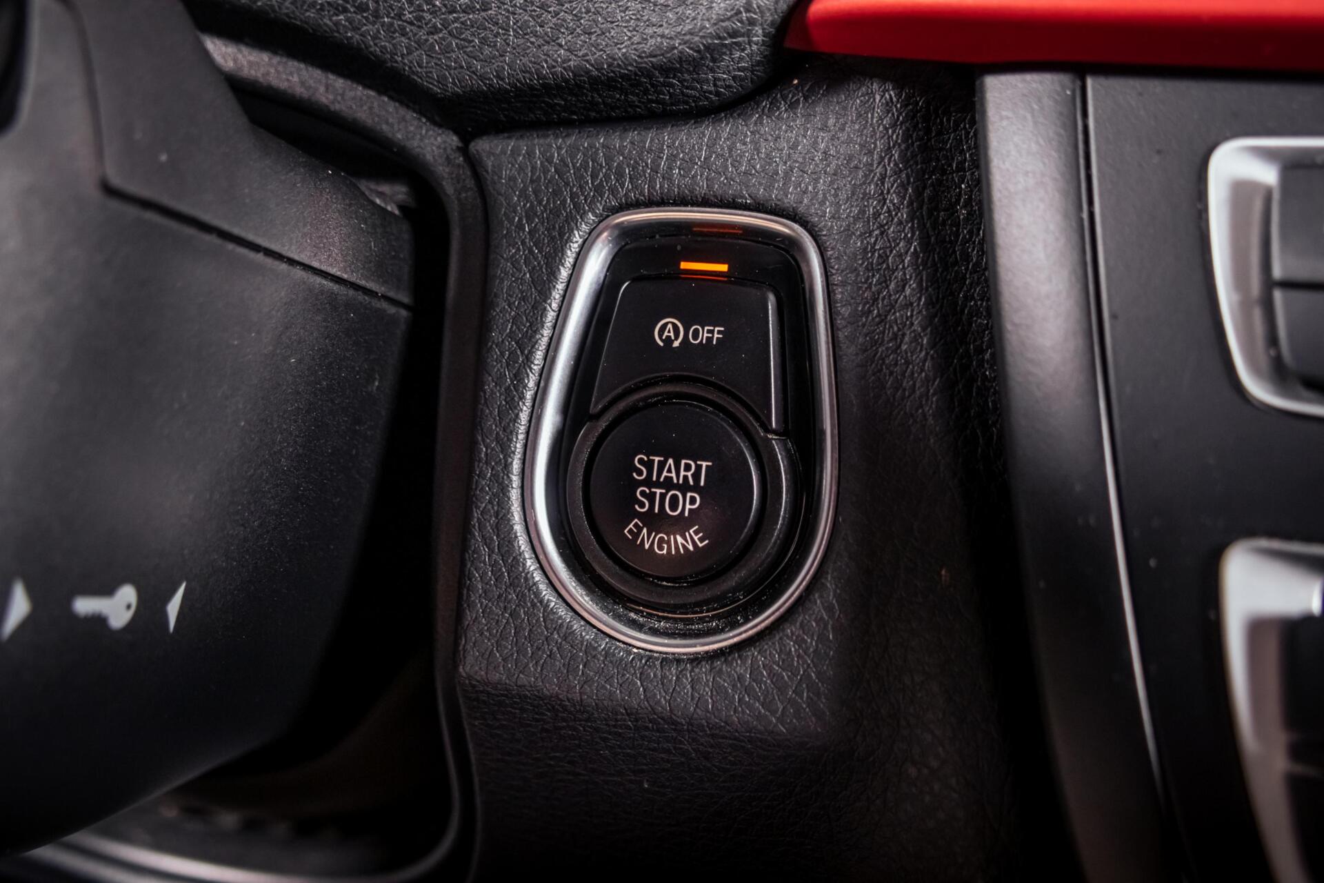 Foto van BMW 320i Ed