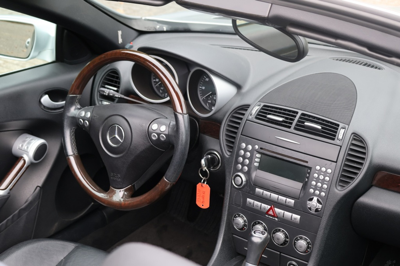Foto van Mercedes-Benz SLK 200 Kompressor