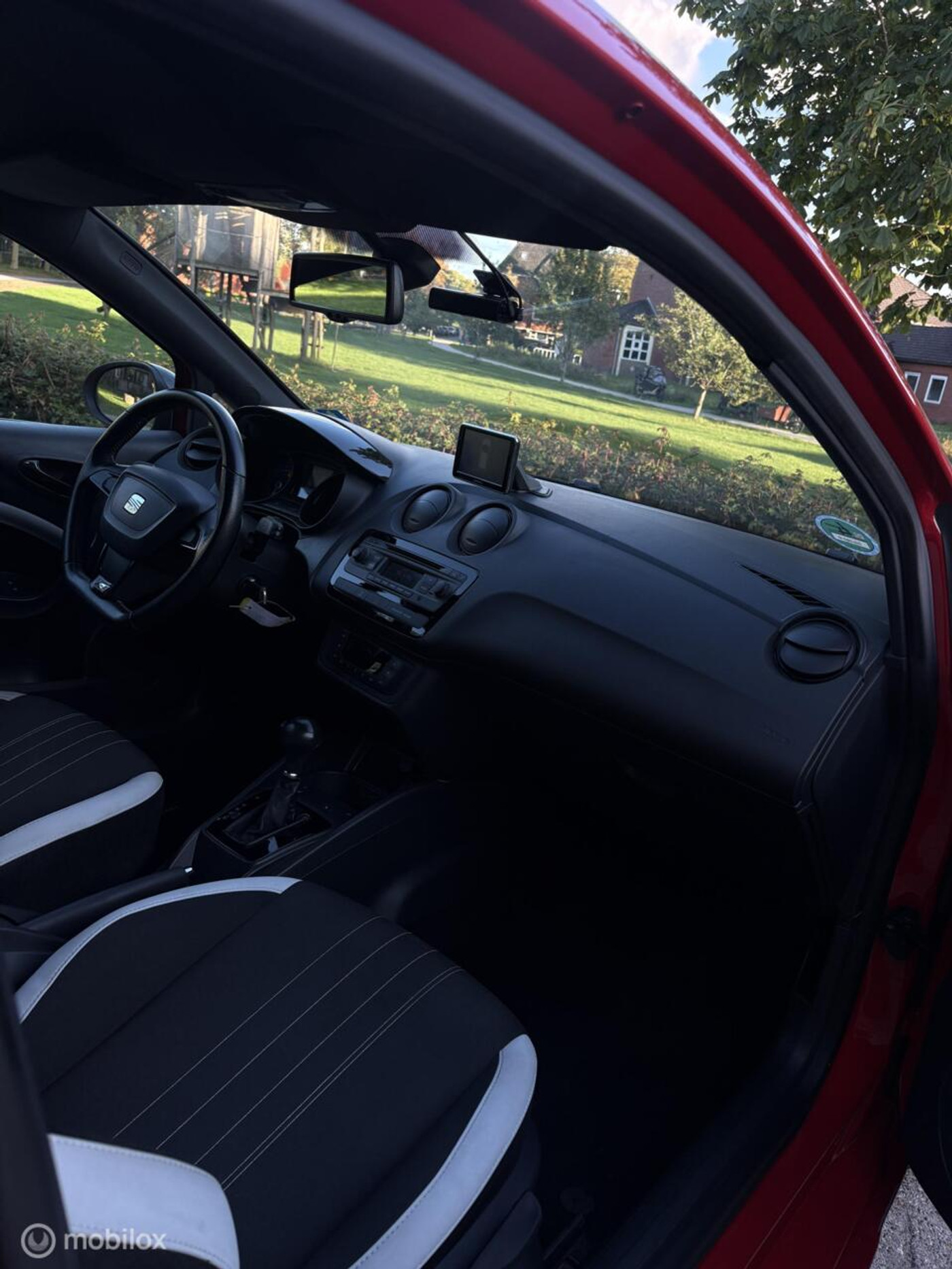 Foto van Seat Ibiza SC