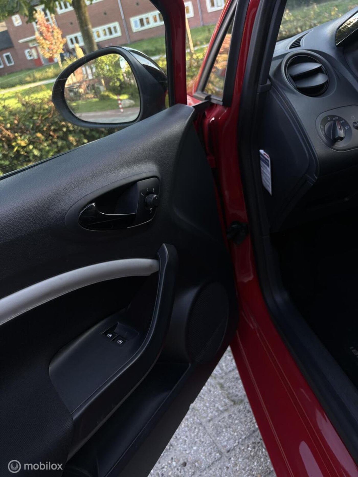Foto van Seat Ibiza SC