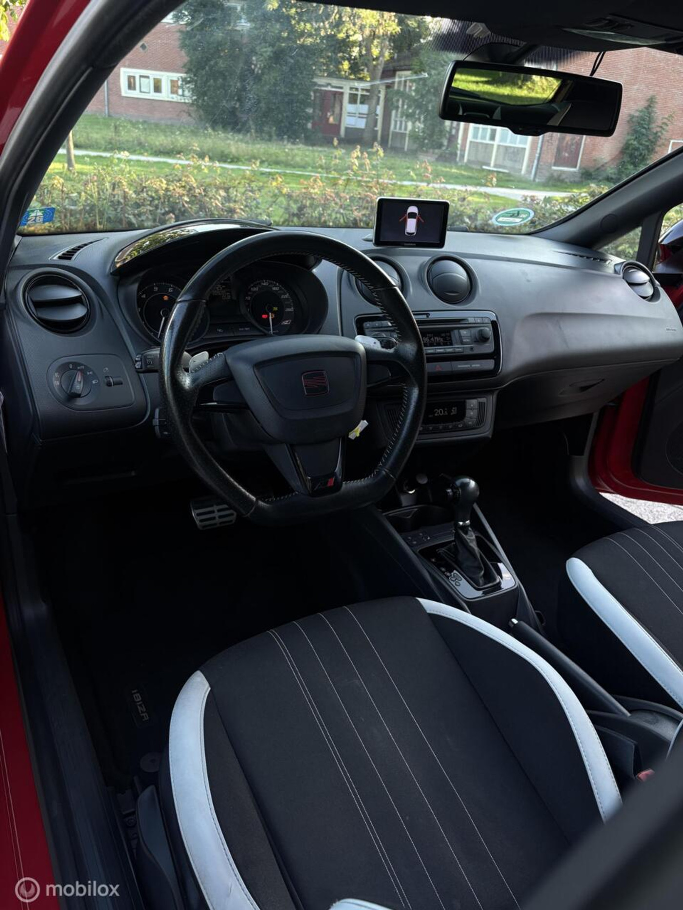 Foto van Seat Ibiza SC
