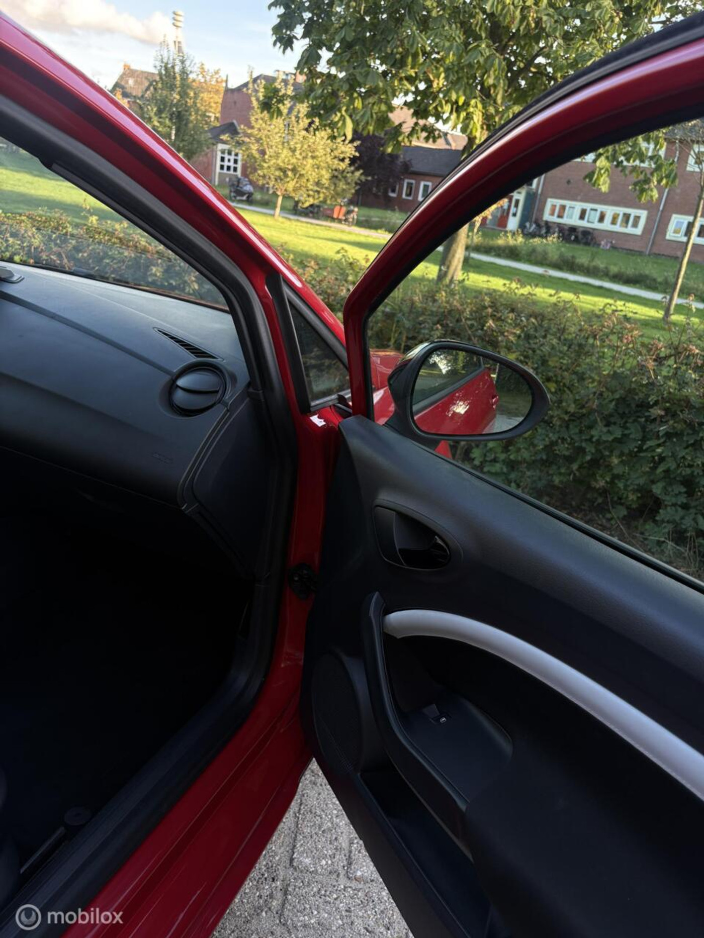 Foto van Seat Ibiza SC