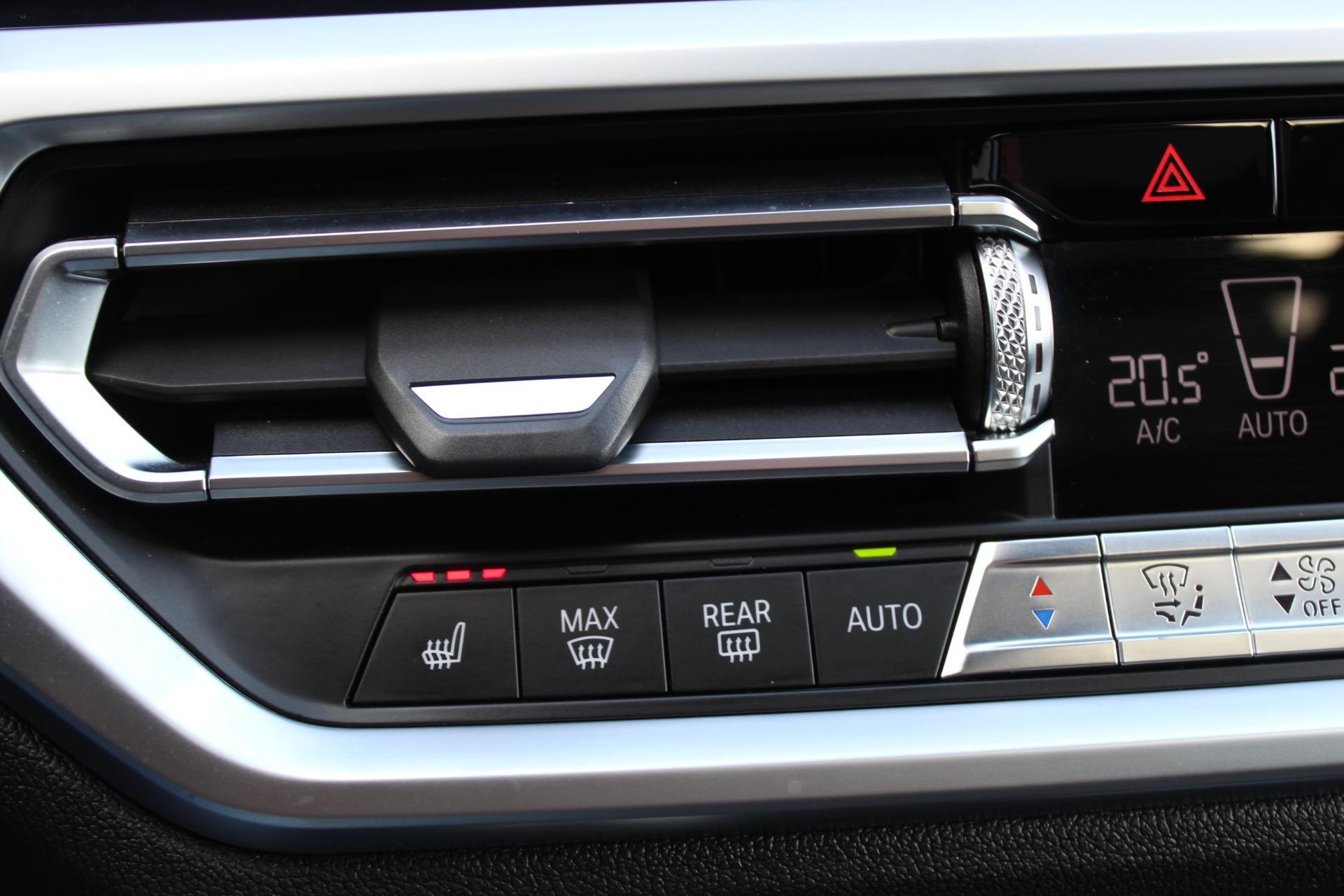 Foto van BMW 330i