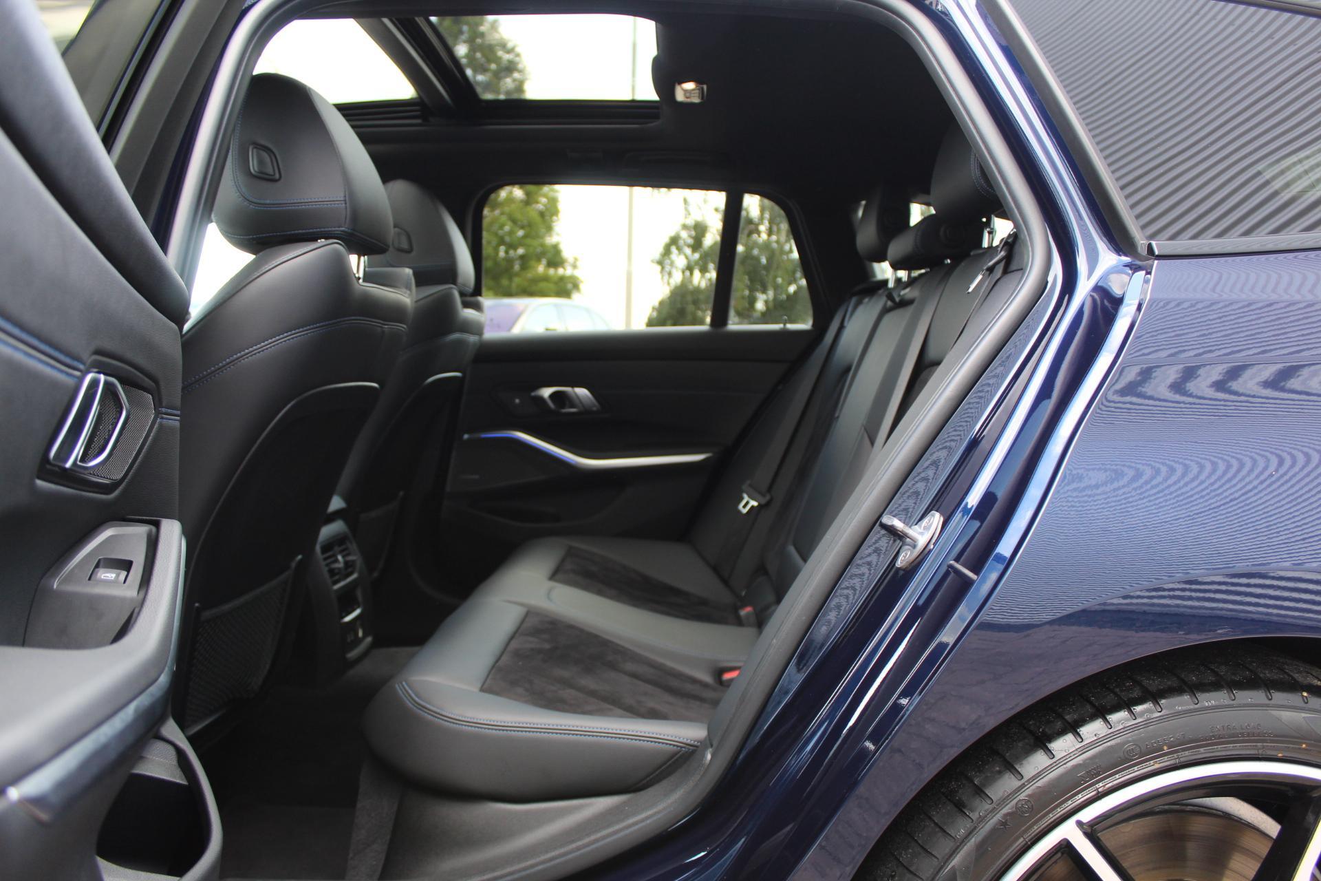 Foto van BMW 330i