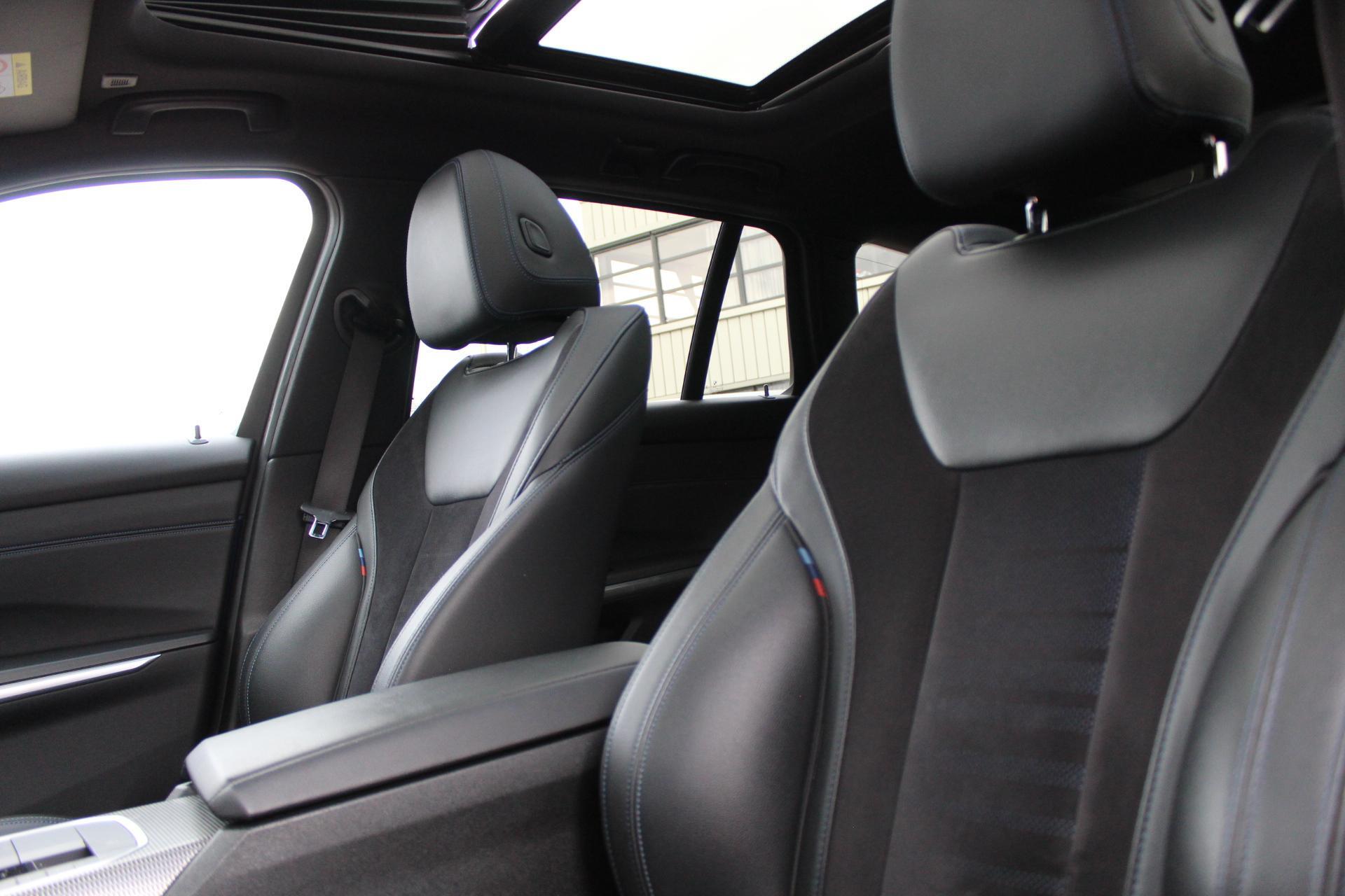 Foto van BMW 330i