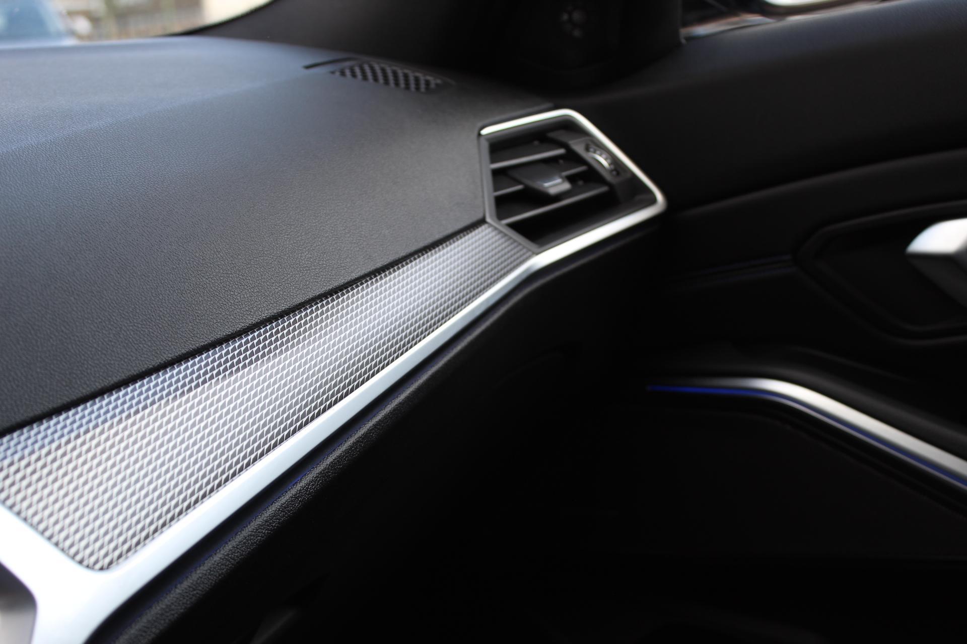 Foto van BMW 330i