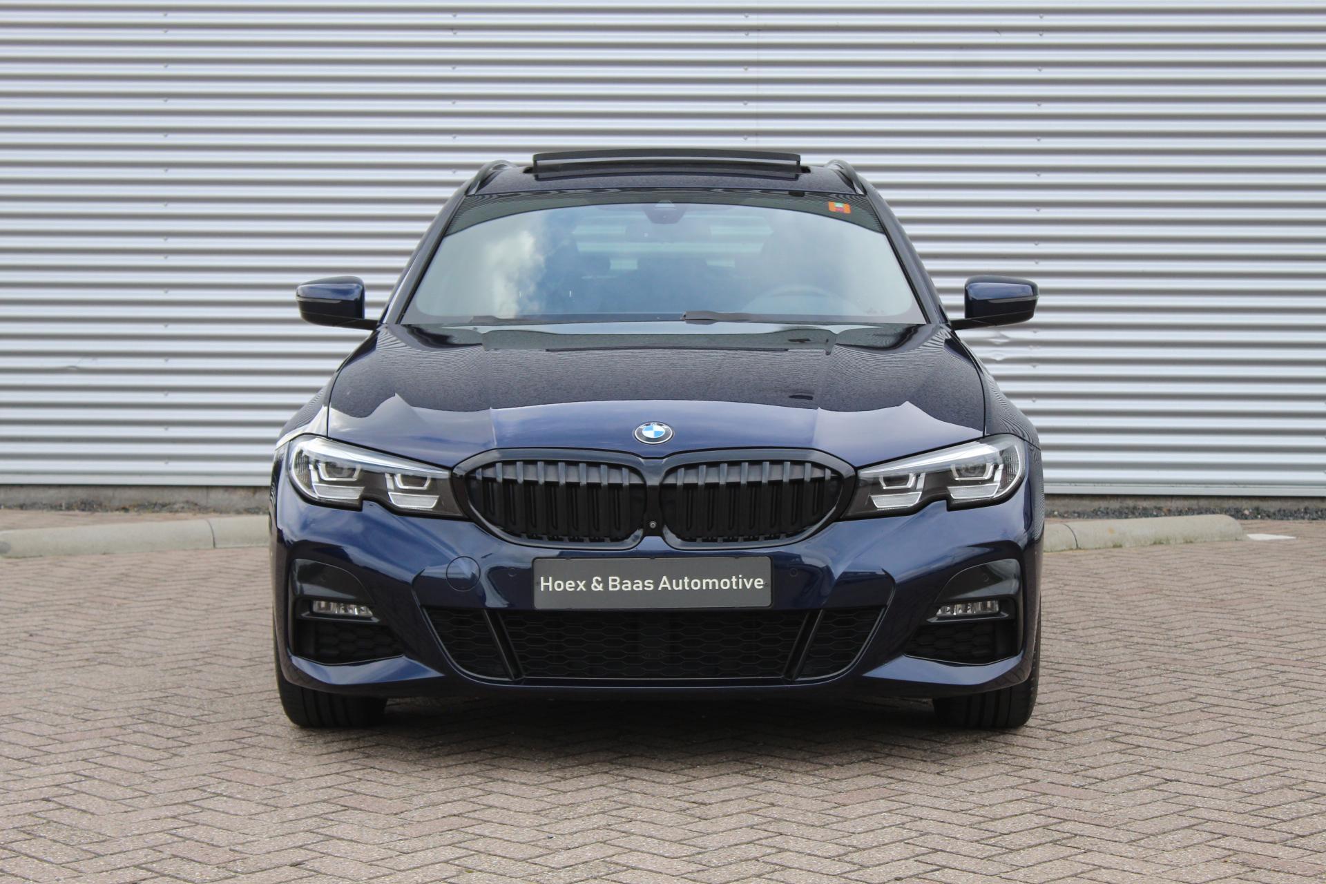 Foto van BMW 330i