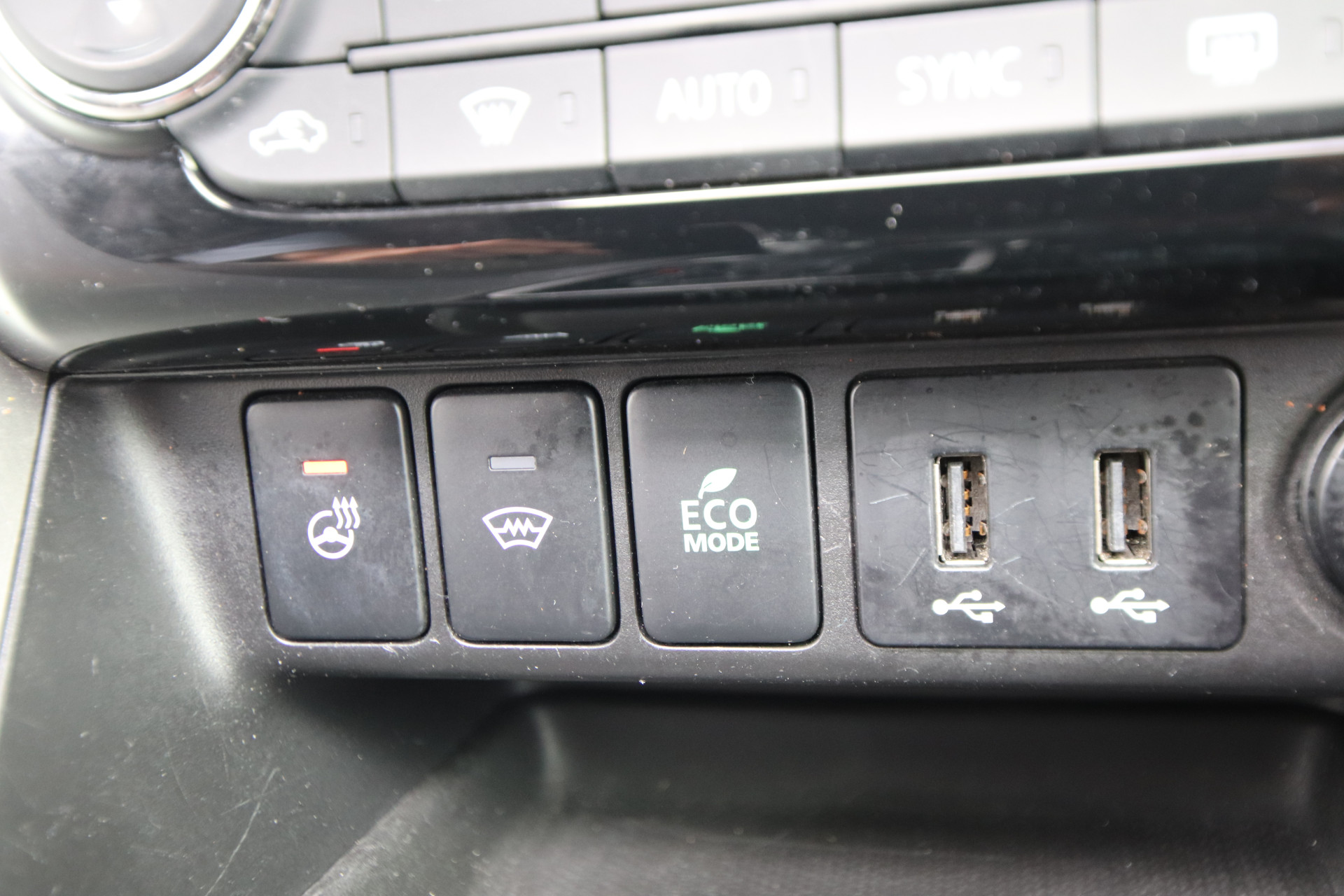 Foto van Mitsubishi Mitsubishi Eclipse Cross