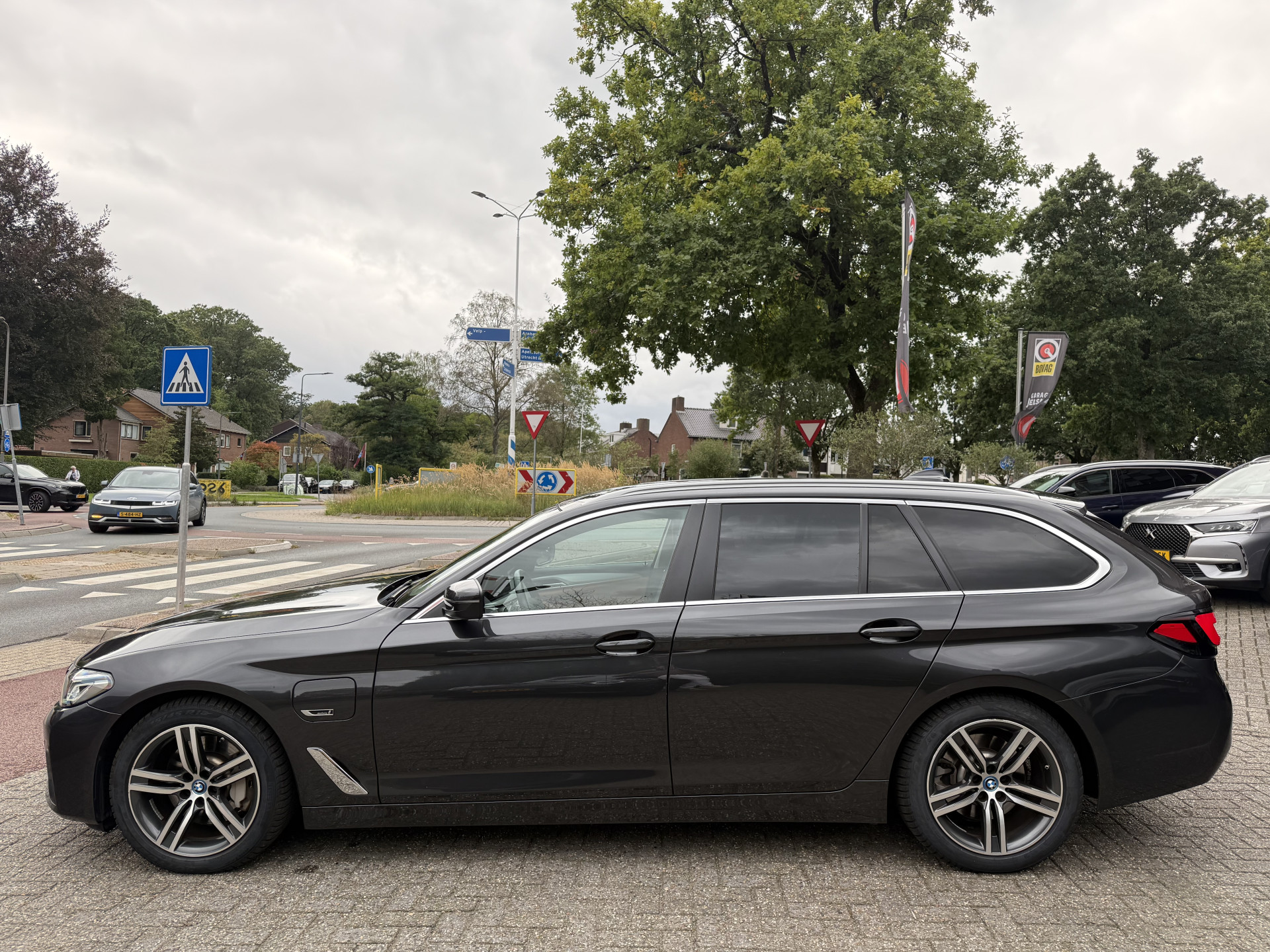 Foto van BMW 530e