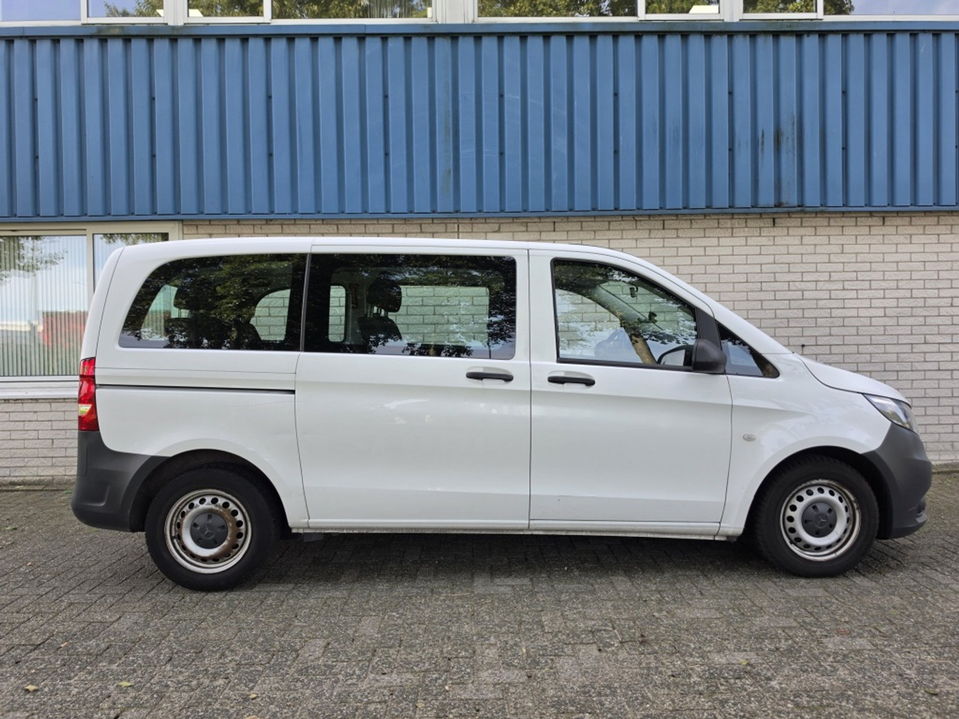 Foto van Mercedes-Benz Vito Tourer