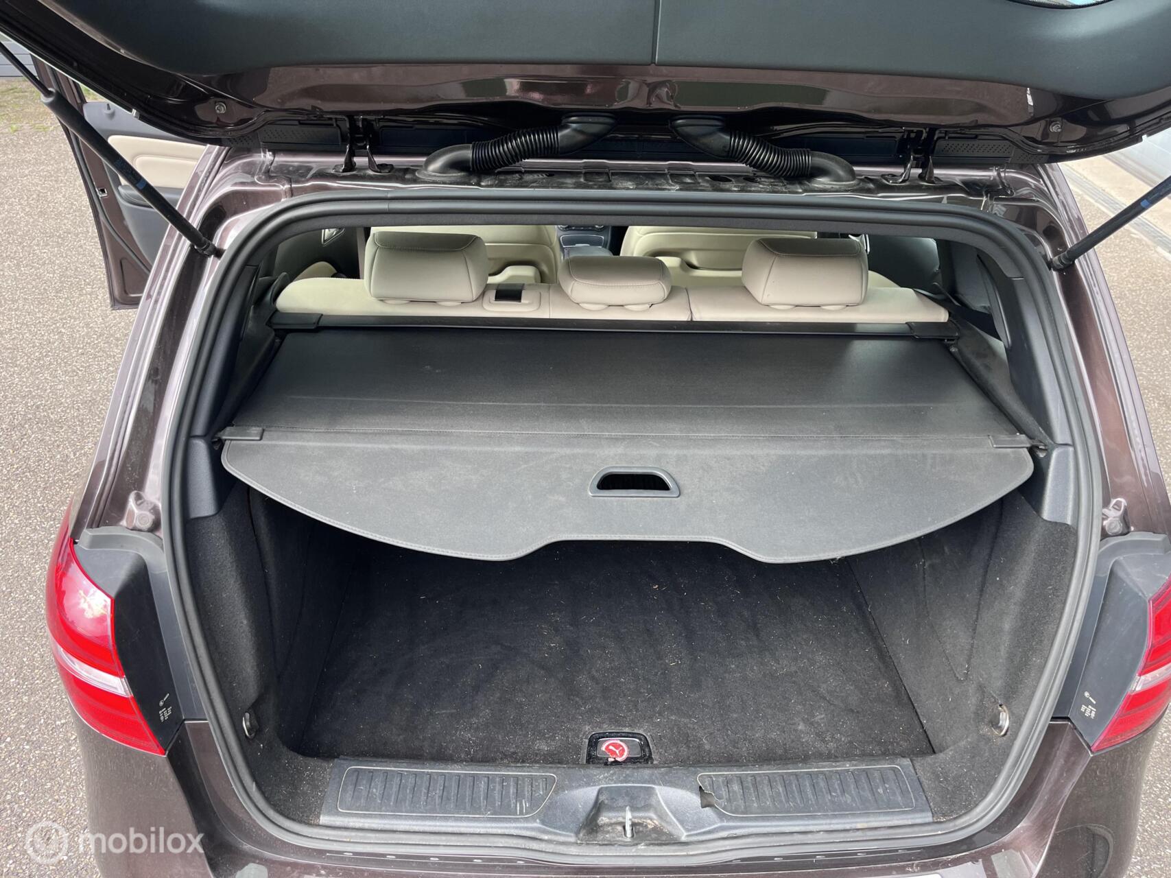 Foto van Mercedes-Benz B 180 D