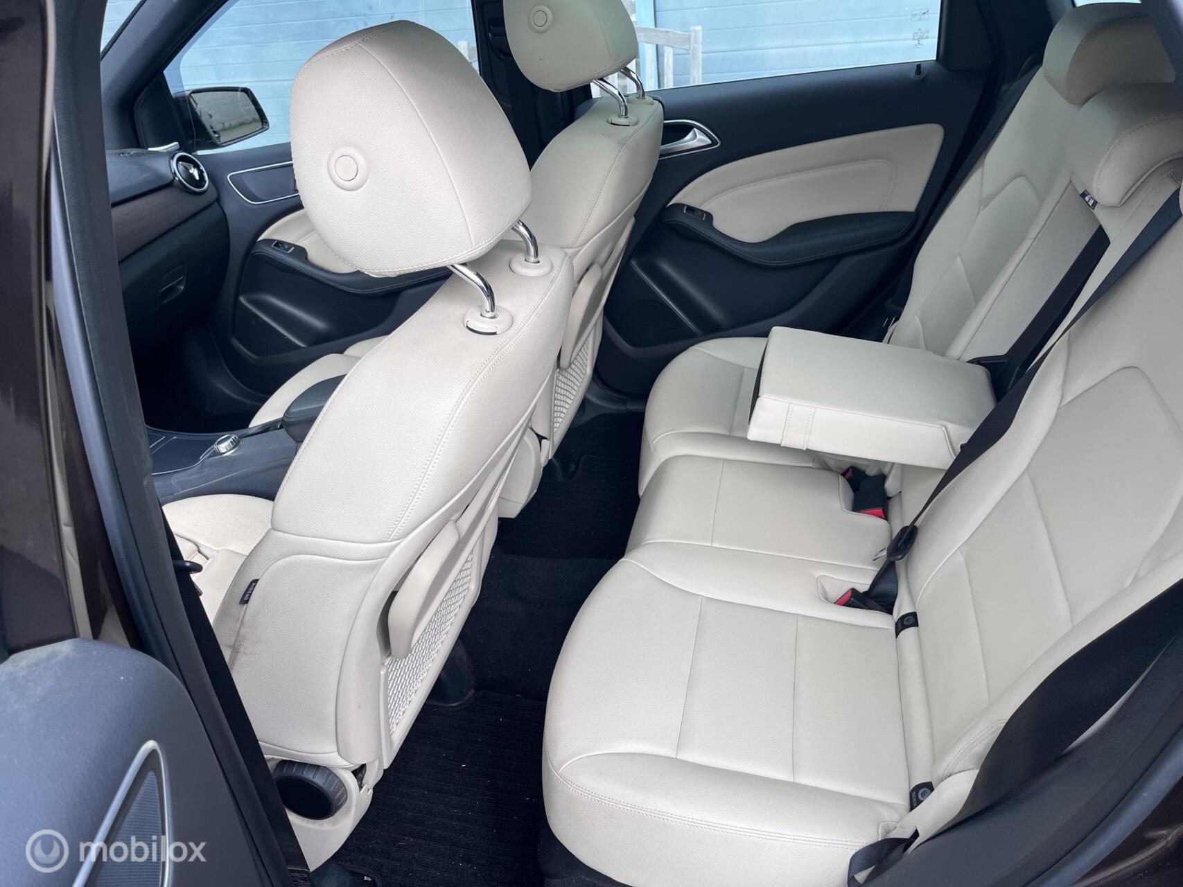 Foto van Mercedes-Benz B 180 D
