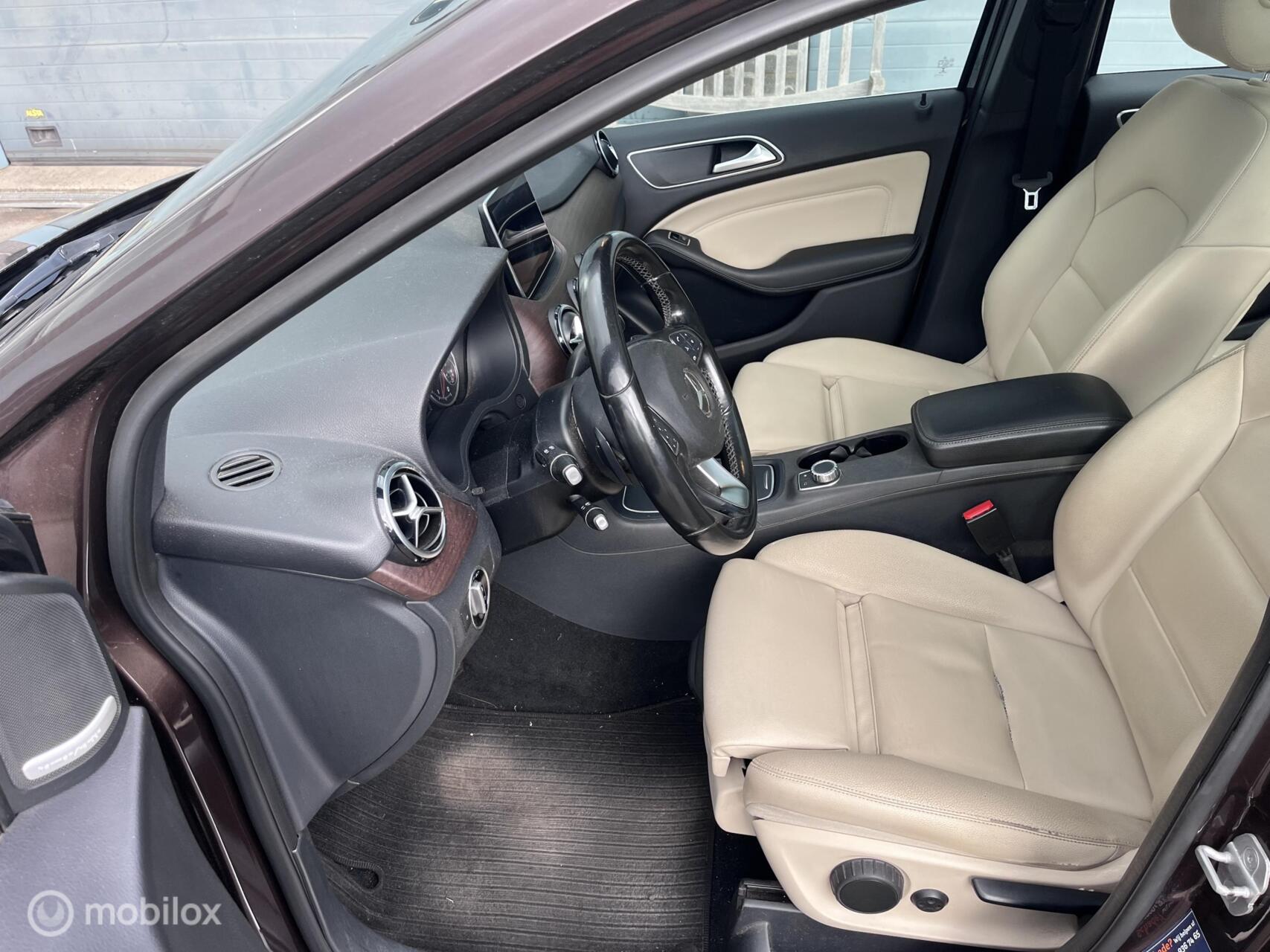 Foto van Mercedes-Benz B 180 D