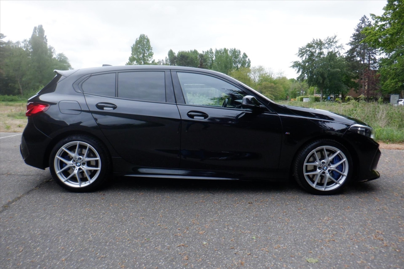 BMW 1-serie M135i xDrive Executive Edition 2020 - voorkant