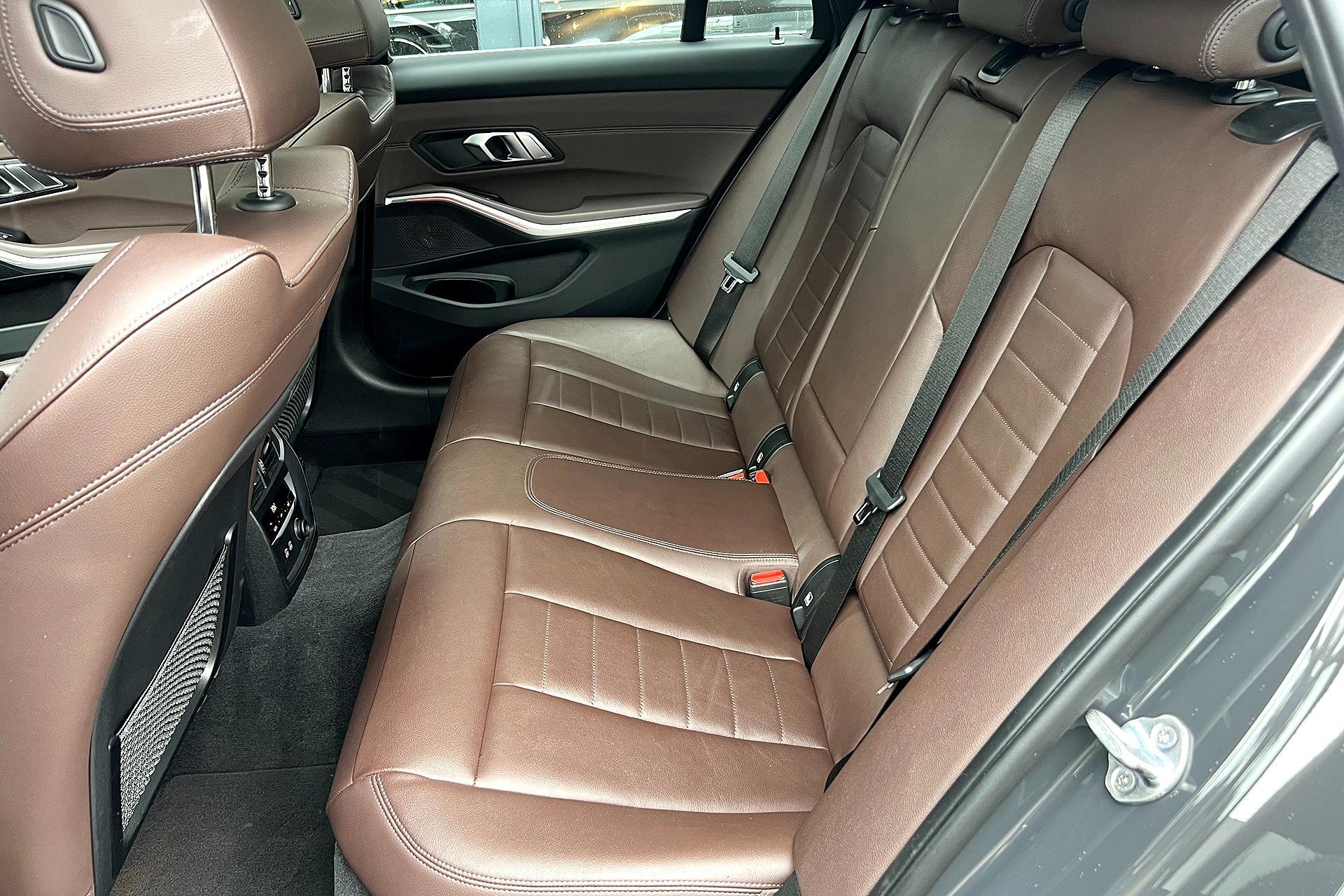 Foto van BMW 330i