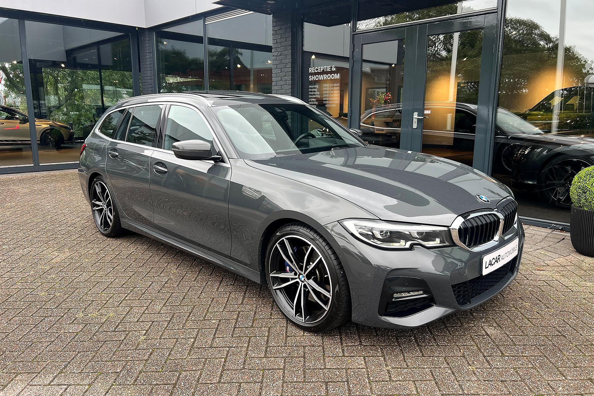 Foto van BMW 330i
