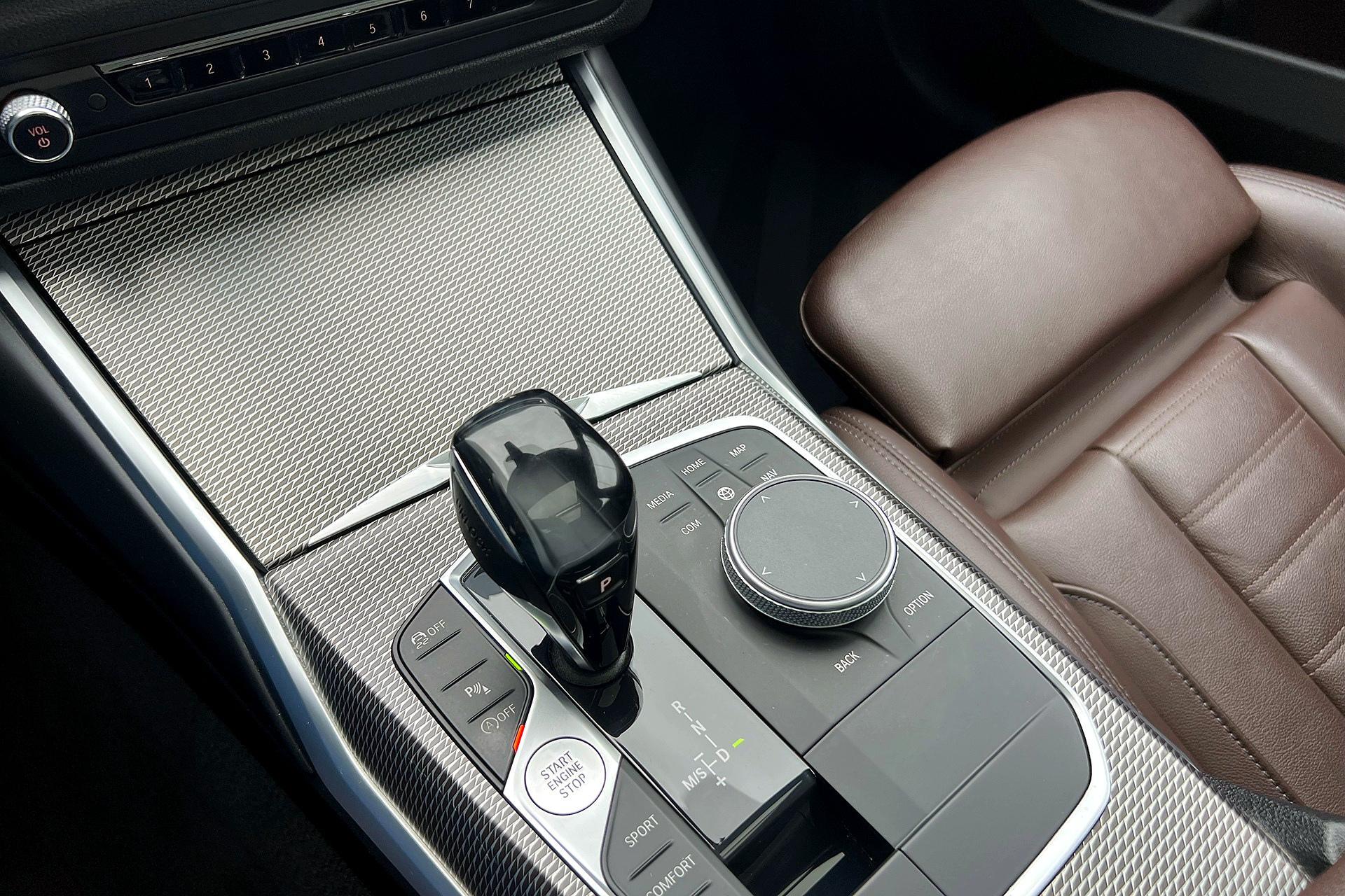 Foto van BMW 330i