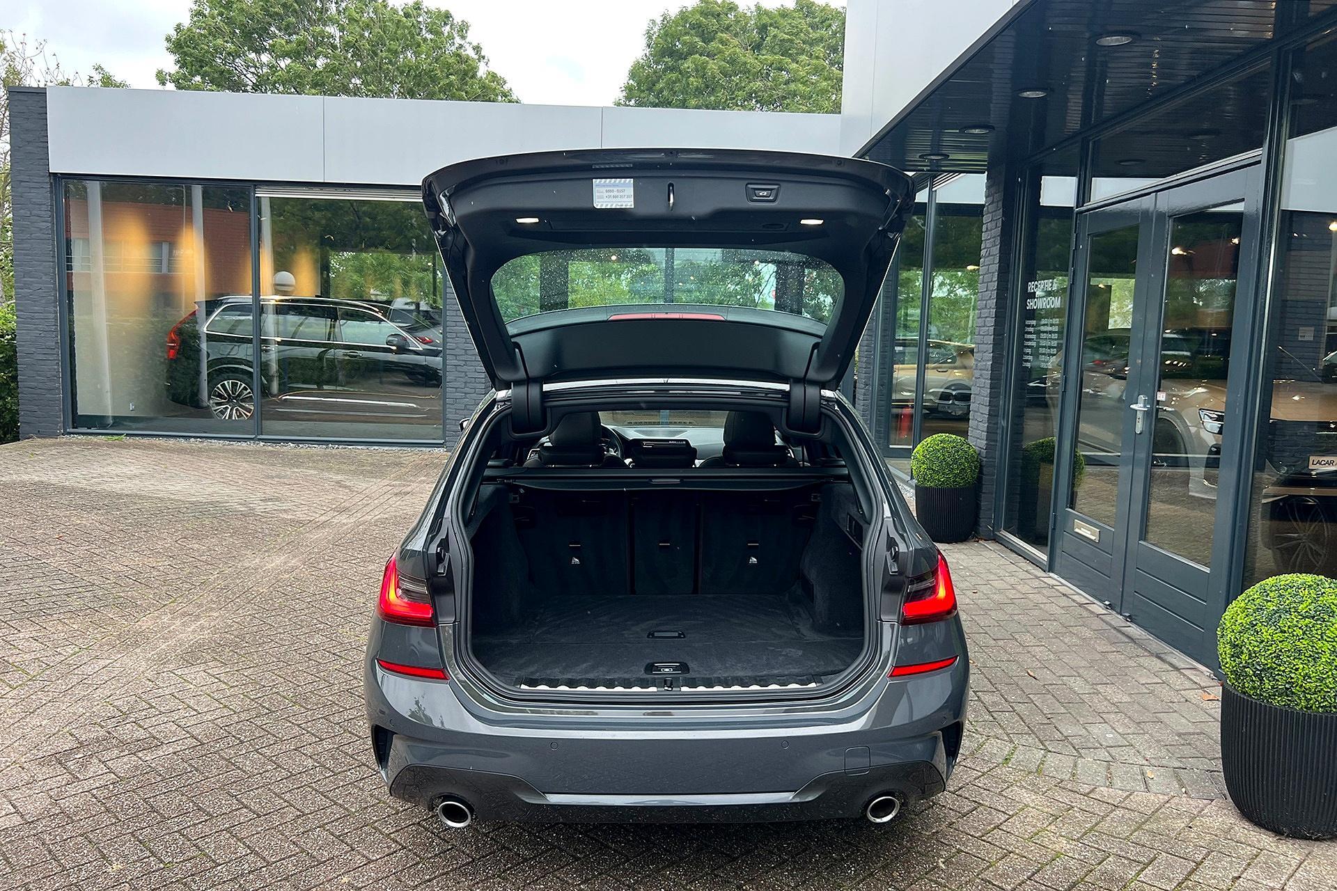 Foto van BMW 330i