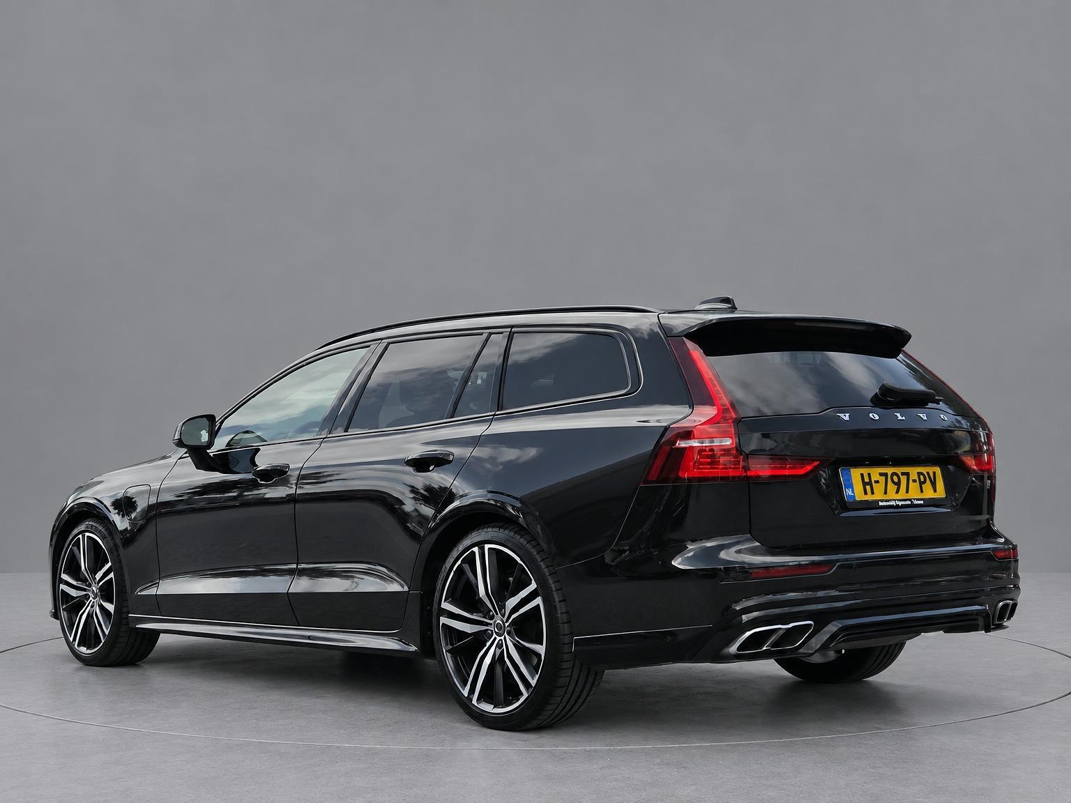 Foto van Volvo V60 T6 Twin Engine
