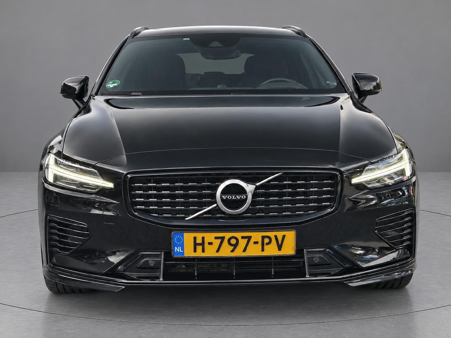 Foto van Volvo V60 T6 Twin Engine