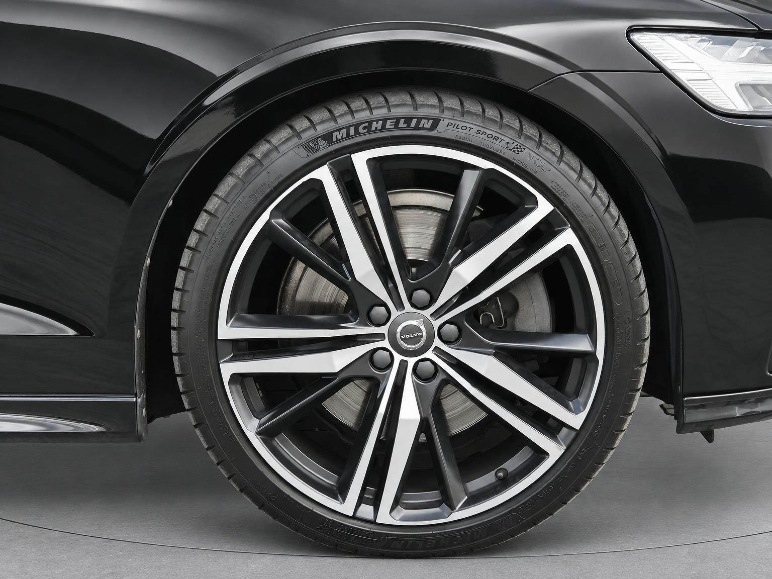 Foto van Volvo V60 T6 Twin Engine