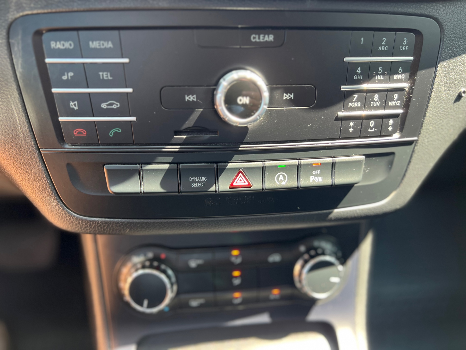 Foto van Mercedes-Benz B 220 D