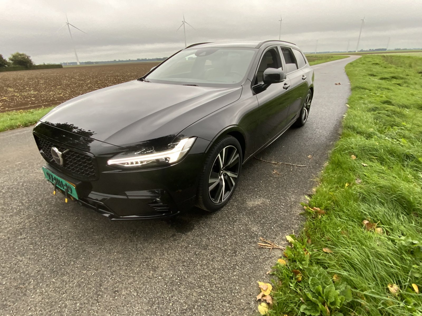 Volvo V90 B4 Ult. Dark 2021 - voorkant