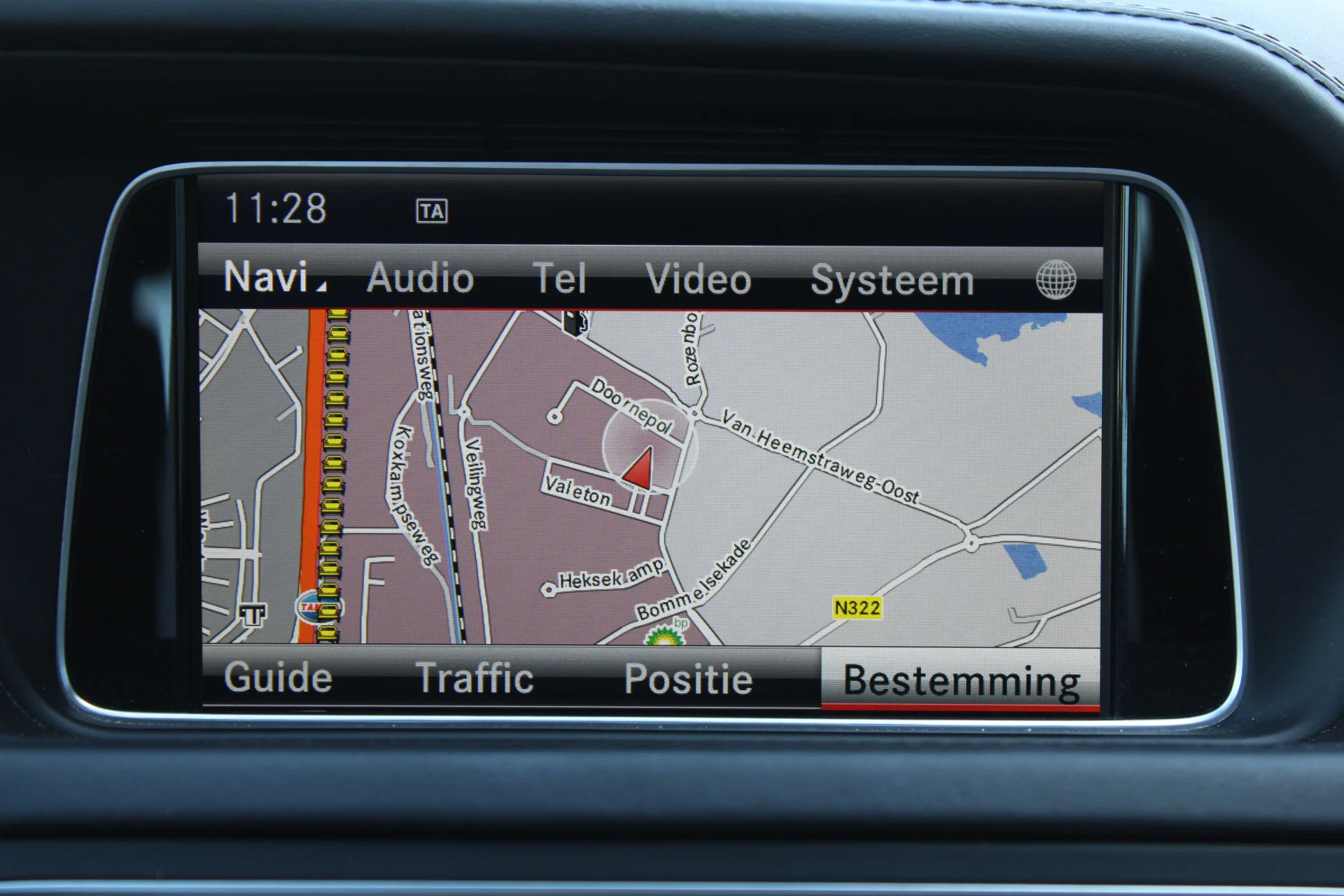 Foto van Mercedes-Benz E 320