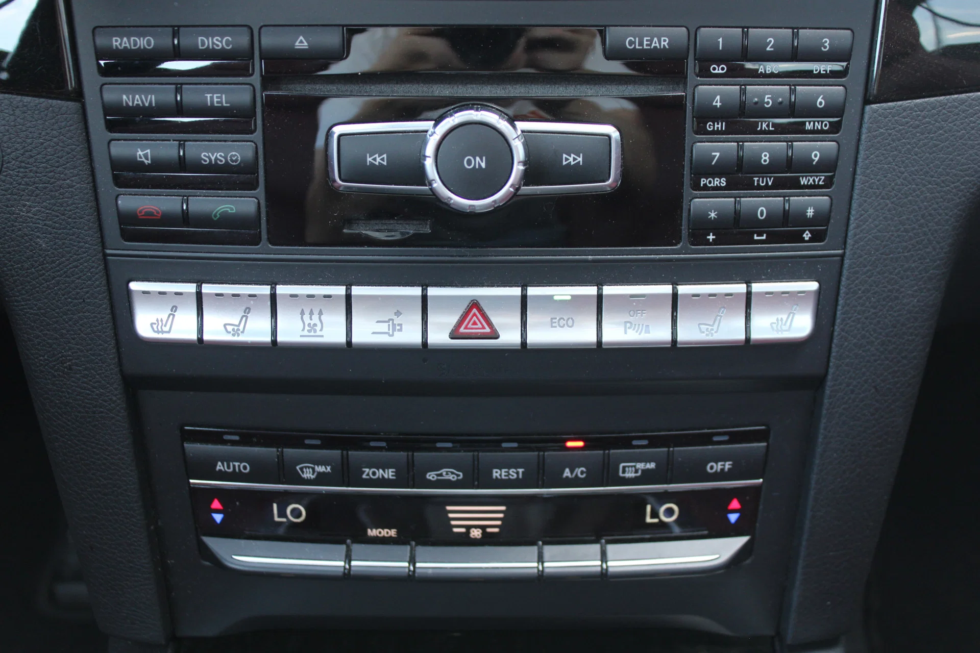 Foto van Mercedes-Benz E 320