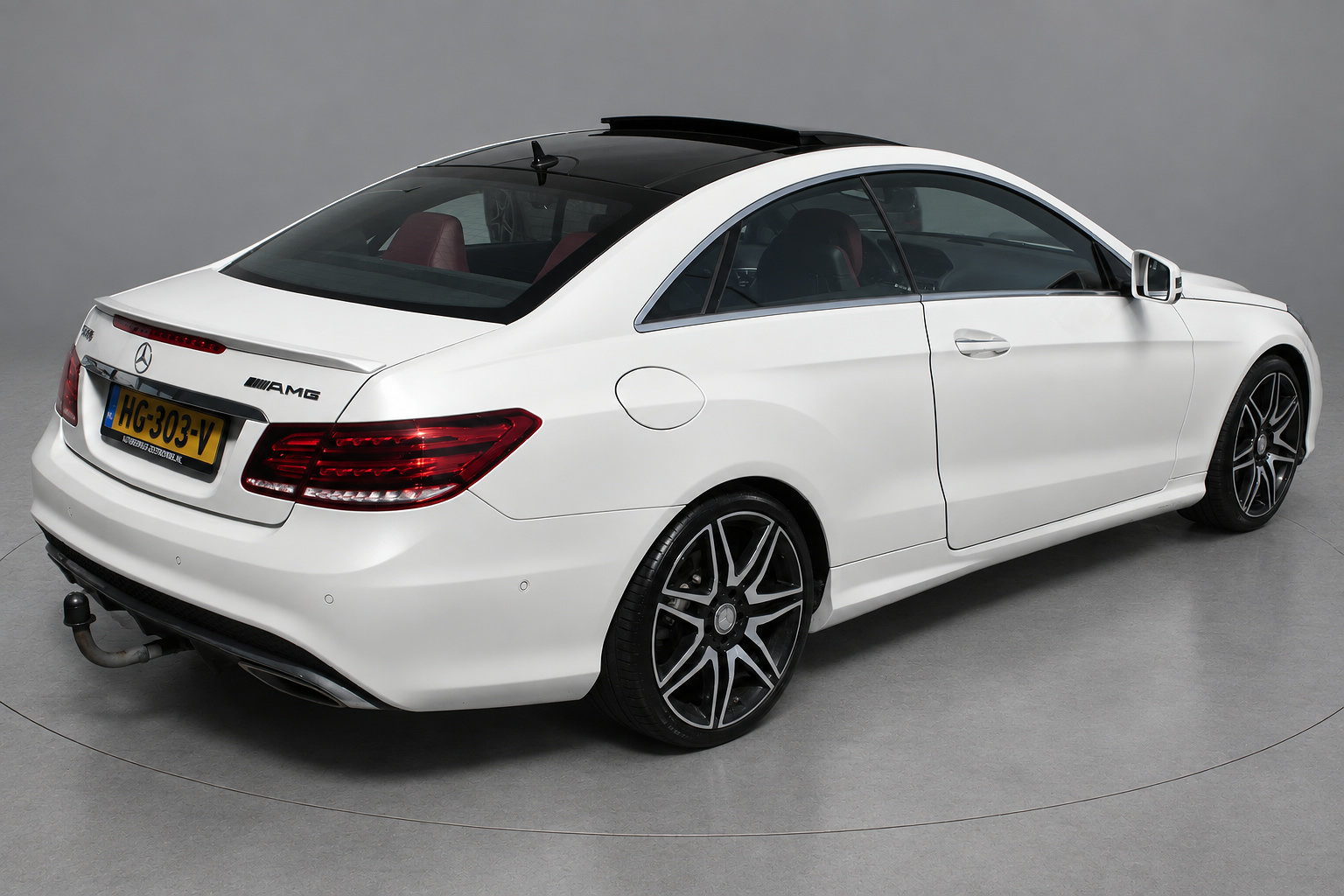 Foto van Mercedes-Benz E 320