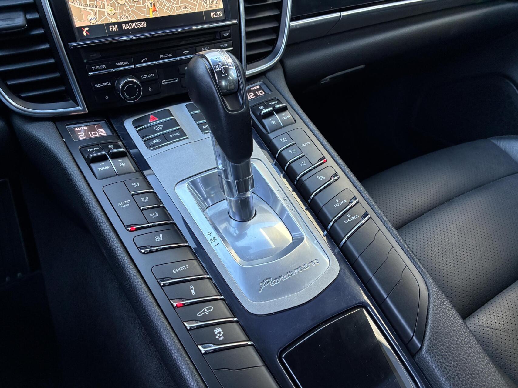 Foto van Porsche Panamera S E-hybrid
