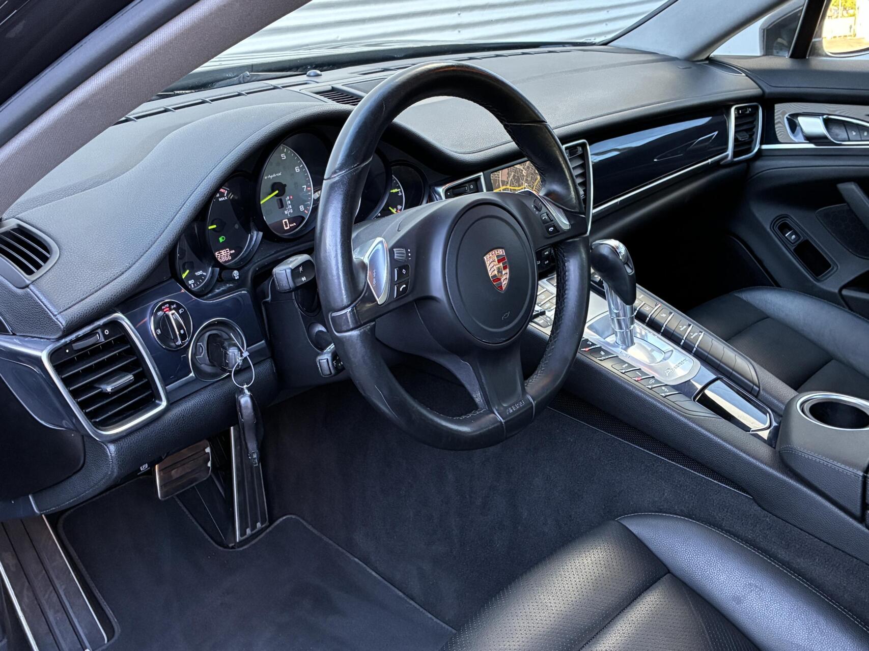 Foto van Porsche Panamera S E-hybrid
