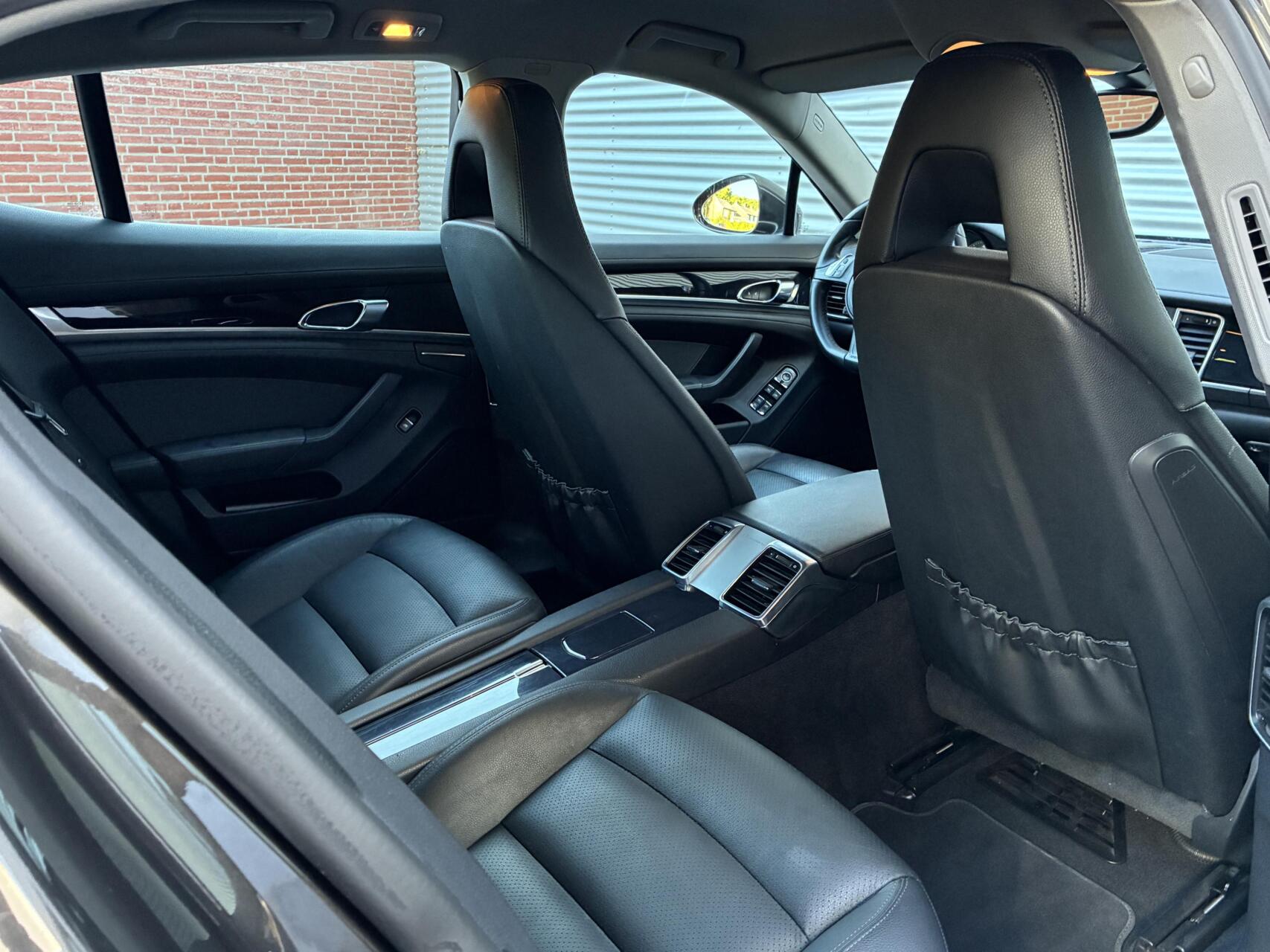 Foto van Porsche Panamera S E-hybrid