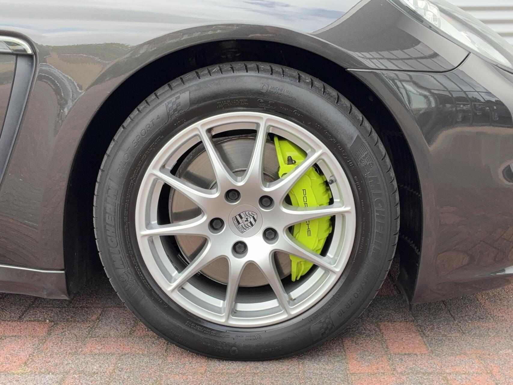 Foto van Porsche Panamera S E-hybrid