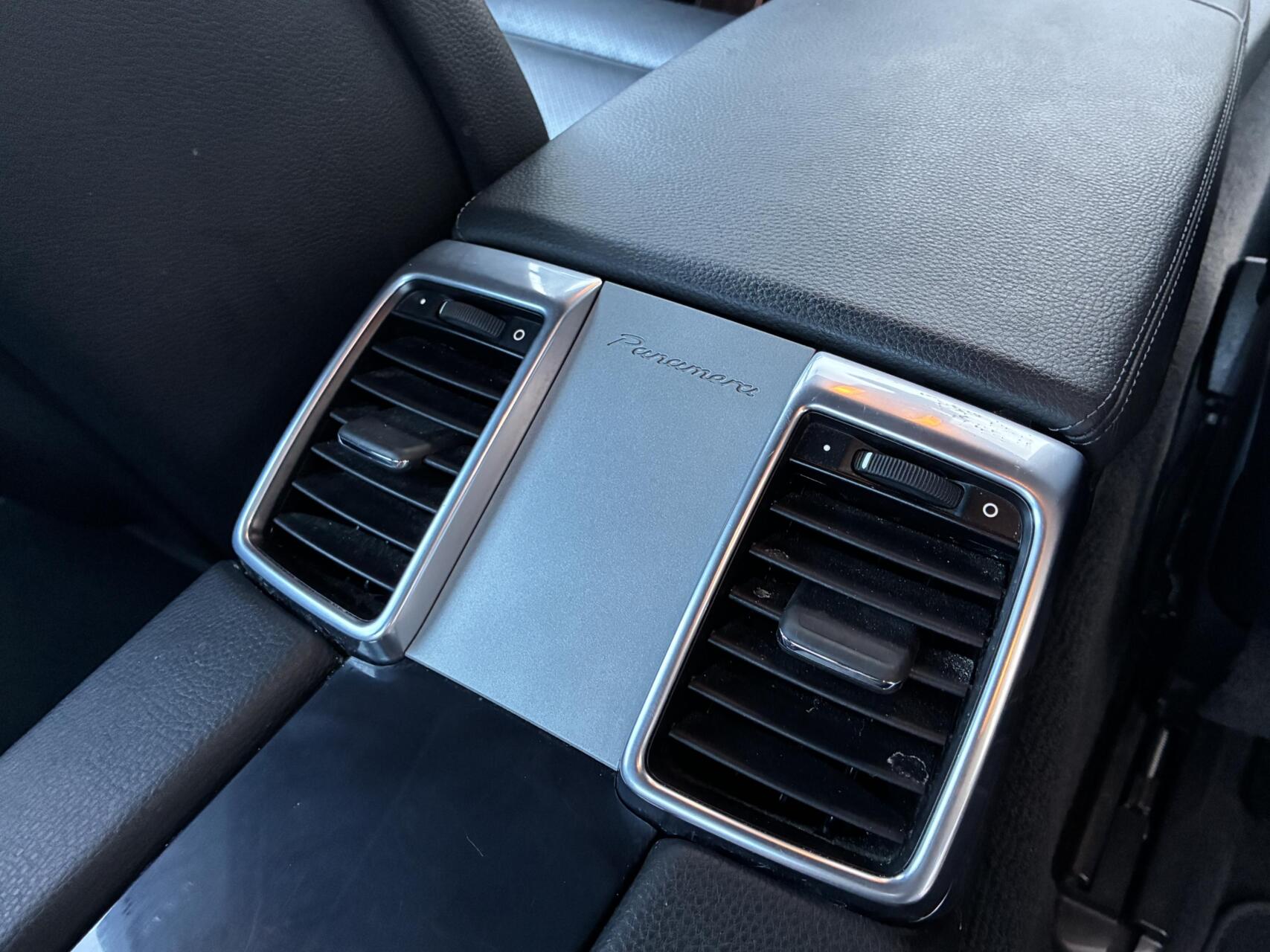 Foto van Porsche Panamera S E-hybrid