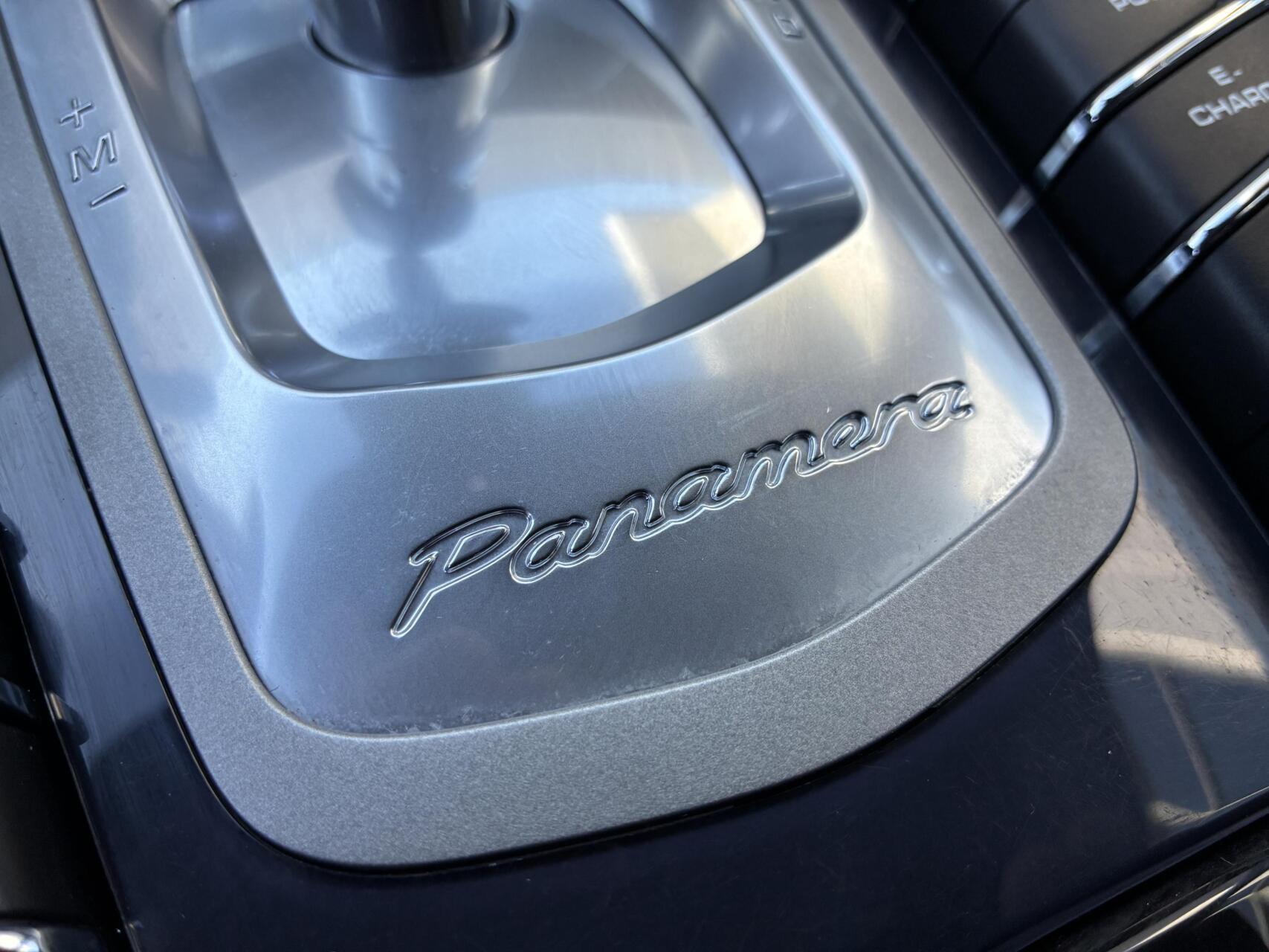 Foto van Porsche Panamera S E-hybrid