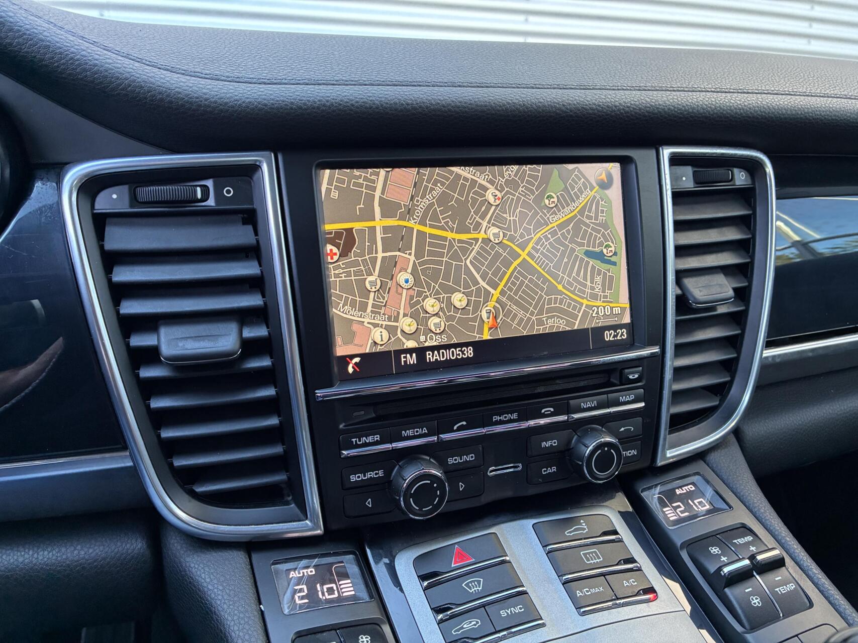 Foto van Porsche Panamera S E-hybrid