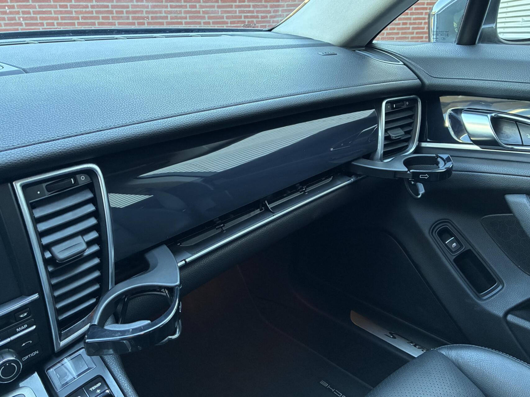 Foto van Porsche Panamera S E-hybrid