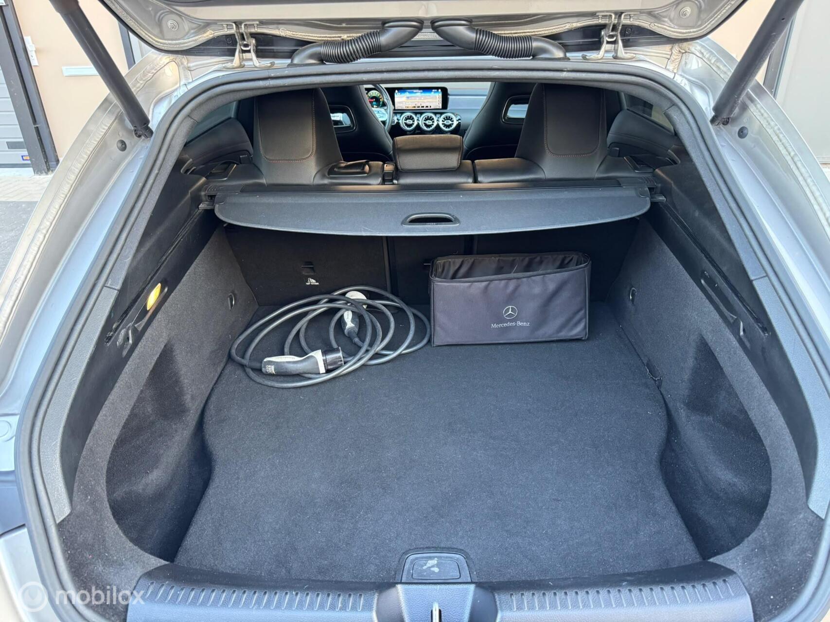 Foto van Mercedes-Benz Cla 250 E